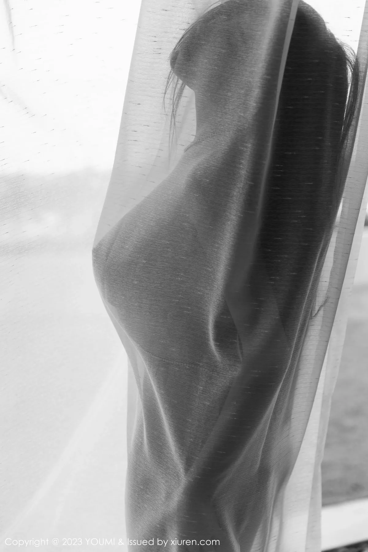 秀人集.com_[YouMi尤蜜荟]Vol.926_女神Carol周妍希暗红色轻透薄纱吊带裙秀丰满身材惹火诱惑写真95P