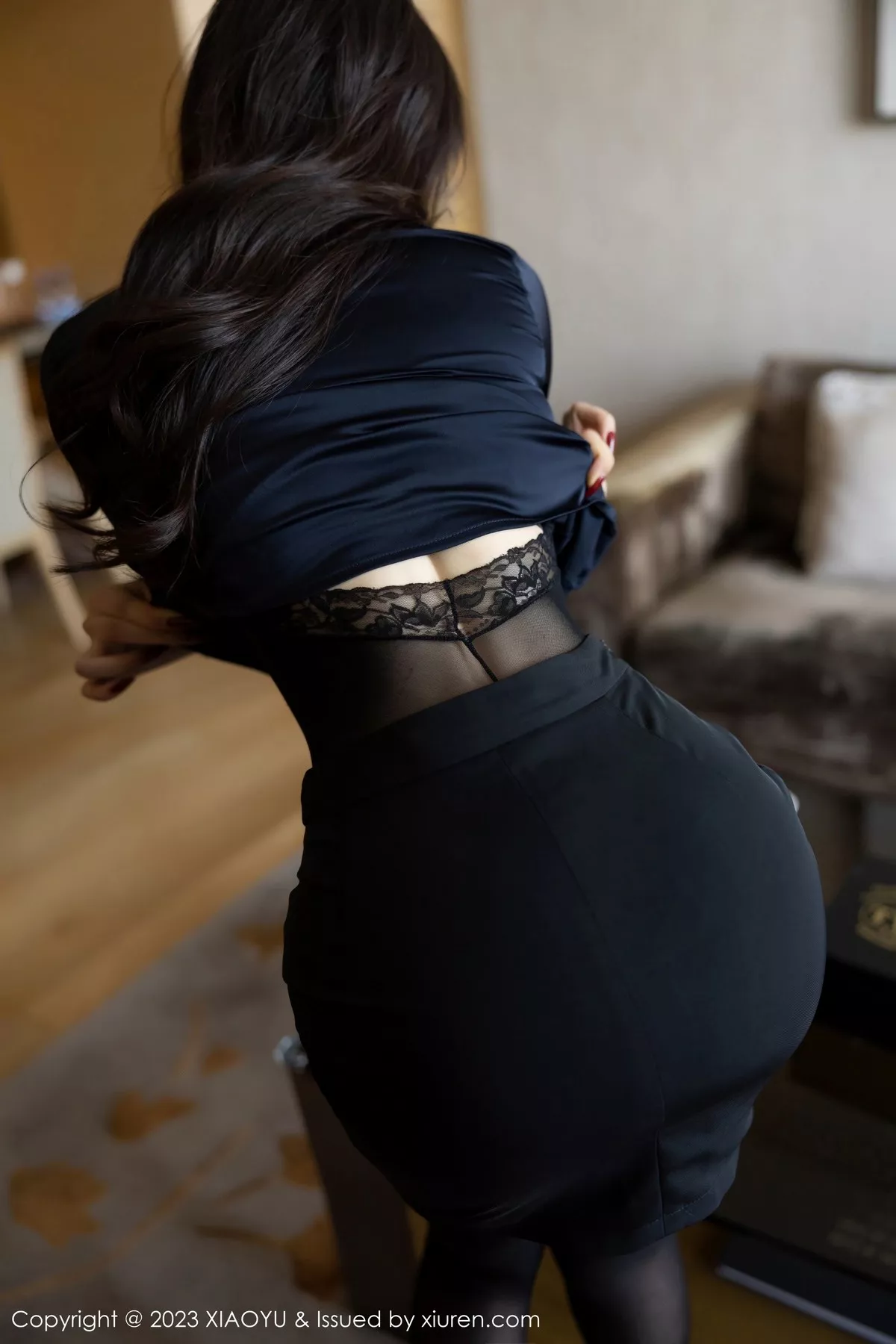 秀人集.com_[XiaoYu画语界]Vol.1007_女神徐莉芝Booty脱OL装露性感开档连体黑丝秀曼妙身姿诱惑写真87P