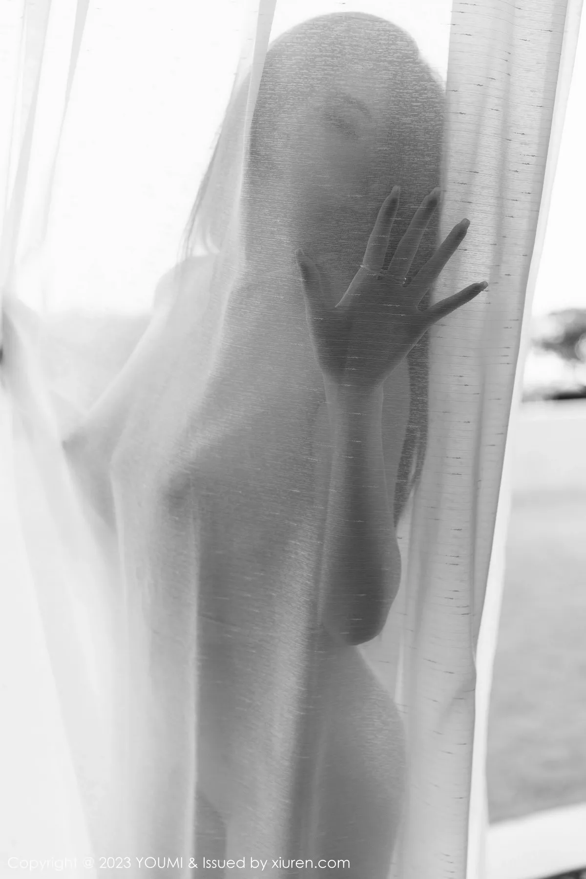 秀人集.com_[YouMi尤蜜荟]Vol.926_女神Carol周妍希暗红色轻透薄纱吊带裙秀丰满身材惹火诱惑写真95P