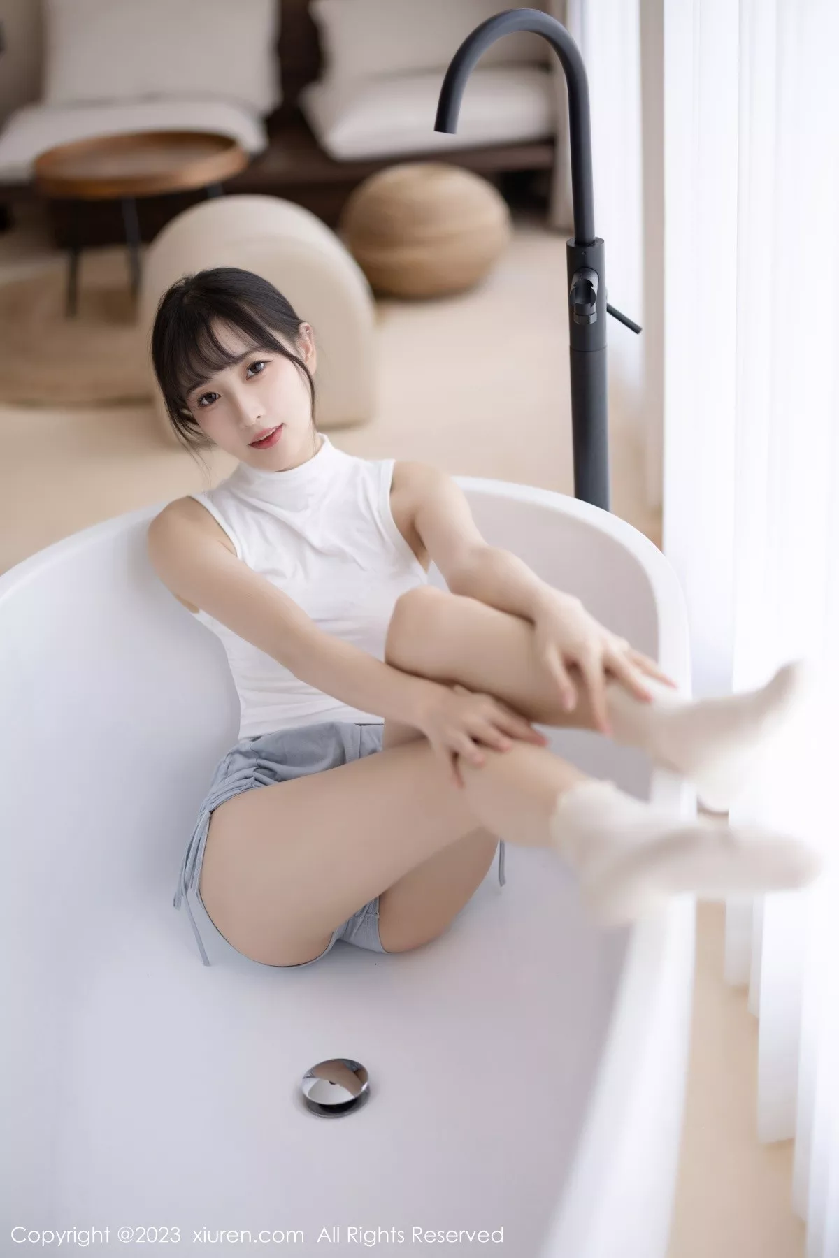 秀人集.com_[XiuRen秀人网]No.6455_模特林星阑蓝灰色连衣短裙露米色蕾丝内衣秀曼妙身姿诱惑写真83P