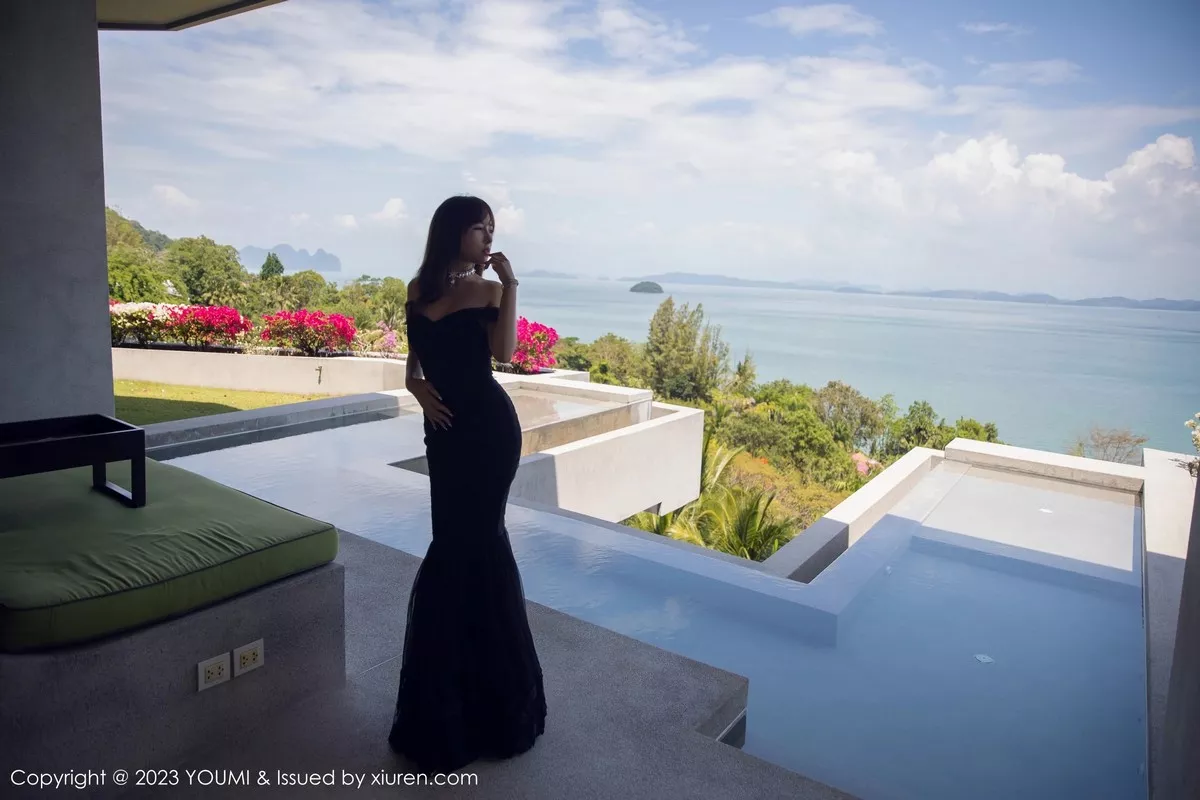 秀人集.com_[YouMi尤蜜荟]Vol.917_模特icy猪泰国旅拍性感黑色蕾丝情趣连体衣配超薄黑丝魅惑写真80P