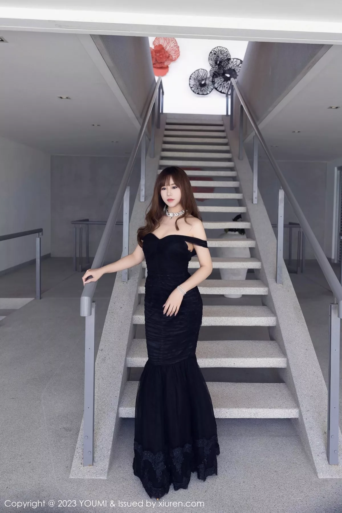 秀人集.com_[YouMi尤蜜荟]Vol.917_模特icy猪泰国旅拍性感黑色蕾丝情趣连体衣配超薄黑丝魅惑写真80P