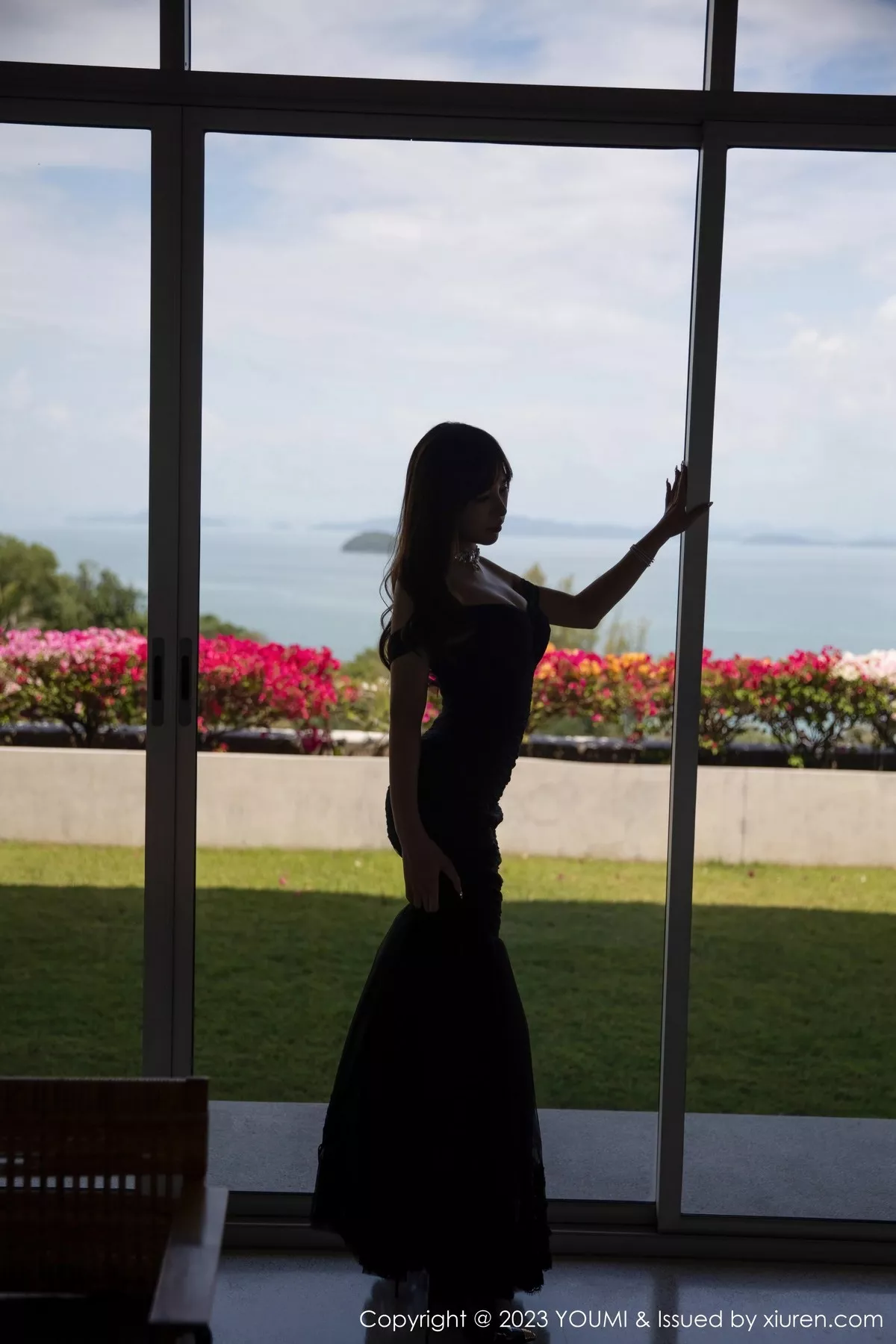 秀人集.com_[YouMi尤蜜荟]Vol.917_模特icy猪泰国旅拍性感黑色蕾丝情趣连体衣配超薄黑丝魅惑写真80P