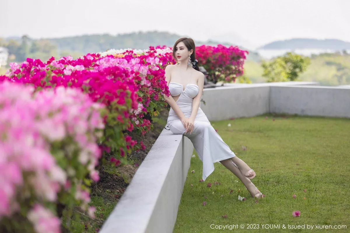 秀人集.com_[YouMi尤蜜荟]Vol.931_女神Carol周妍希白色轻透连身裙配超薄肉丝秀丰满身材诱惑写真88P