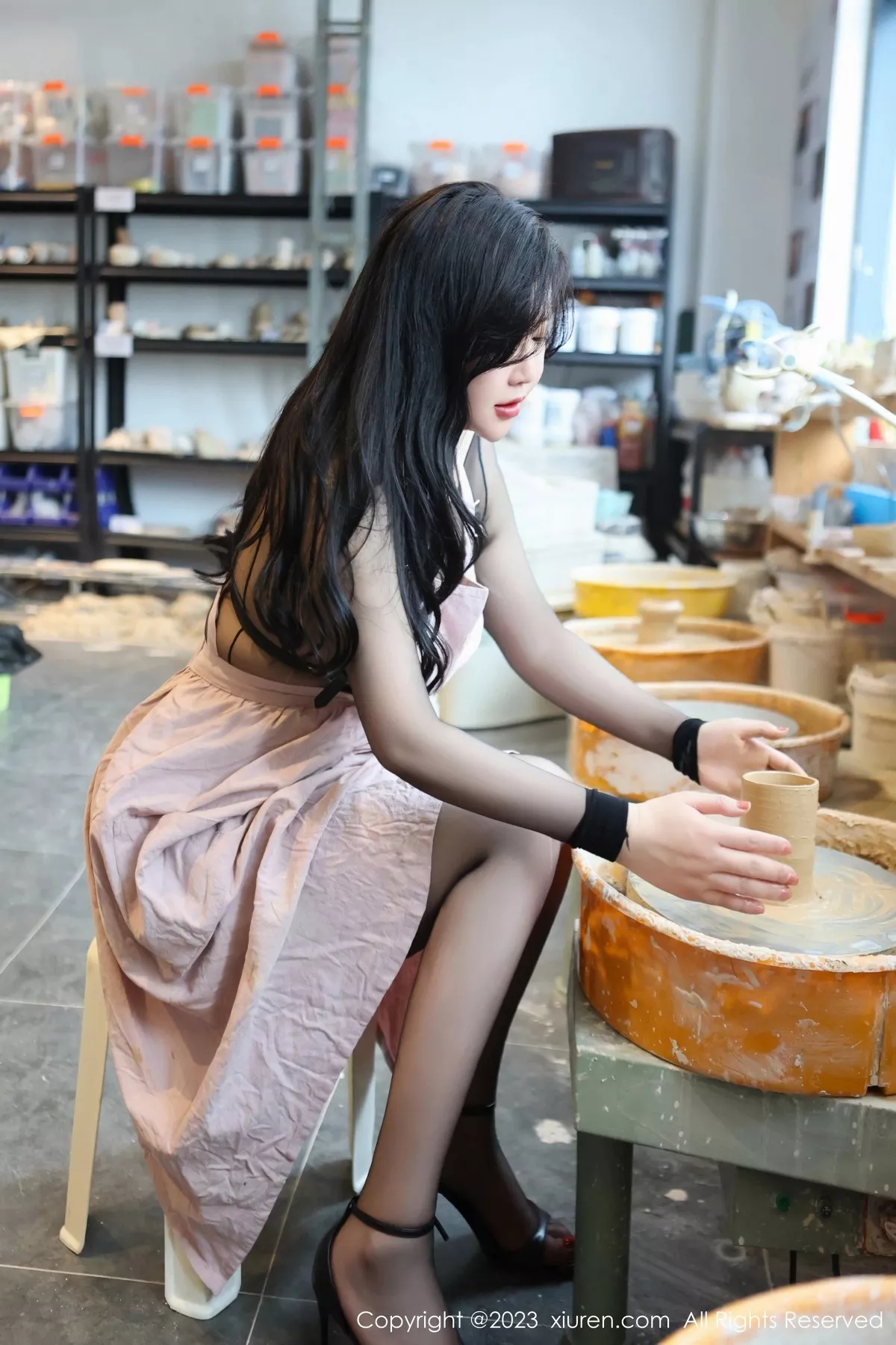 秀人集.com_[XiuRen秀人网]No.6647_模特王婉悠Queen性感黑色轻透情趣服露豪乳遮点火辣诱惑写真81P