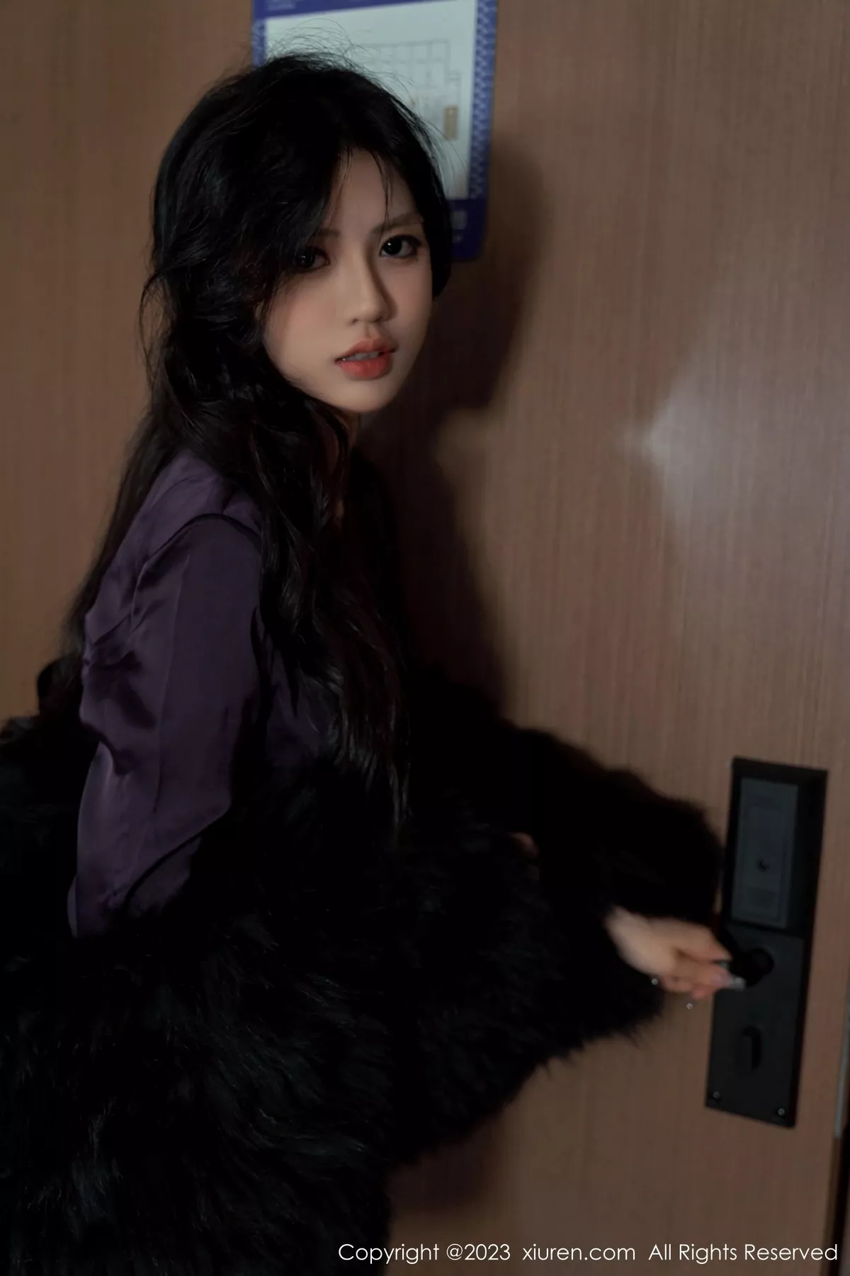 秀人集.com_[XiuRen秀人网]No.6649_模特浅浅Danny私房性感紫色服配黑丝裤袜秀曼妙身姿诱惑写真101P