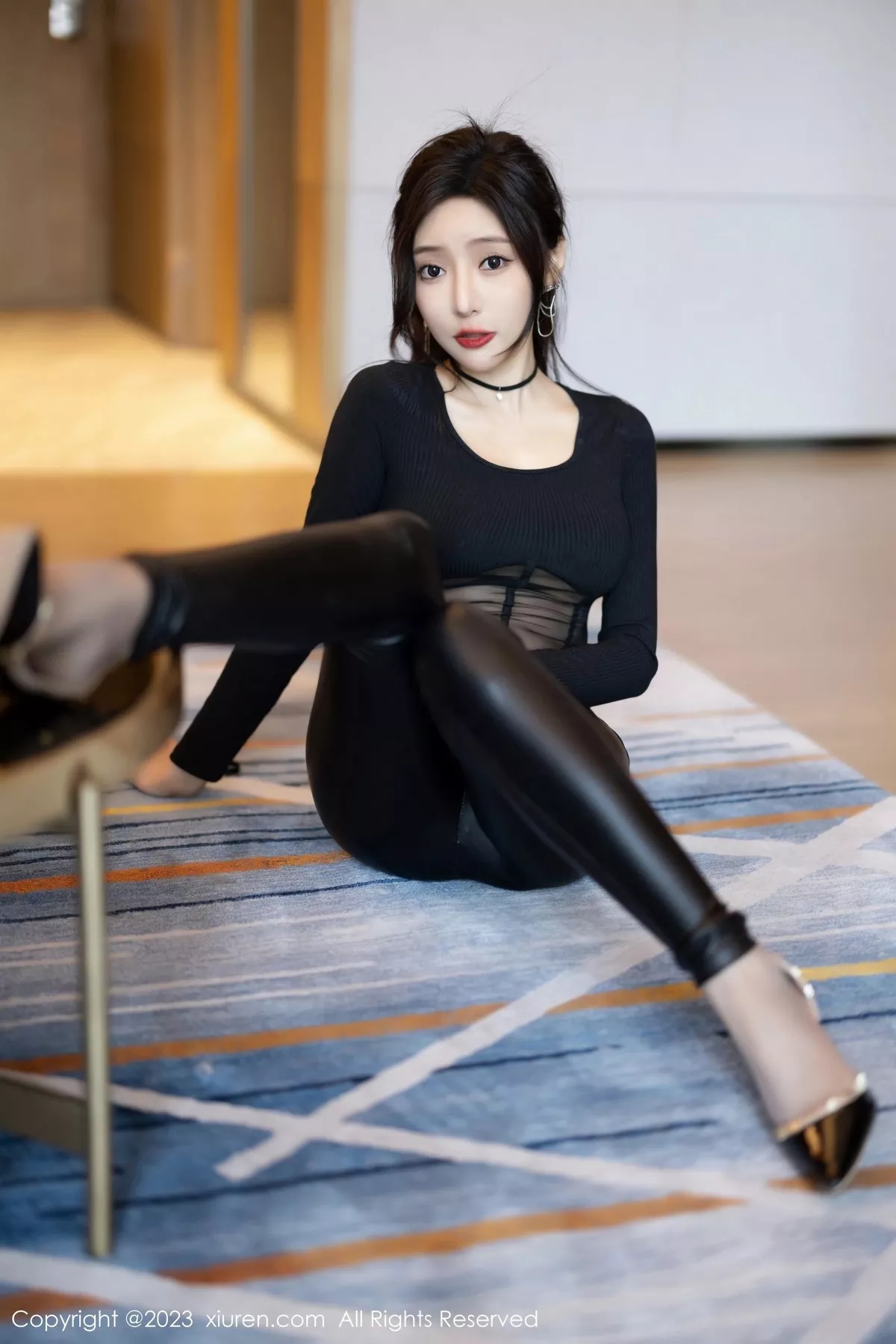 秀人集.com_[XiuRen秀人网]No.6663_女神王馨瑶yanni脱黑皮长裤露性感黑色轻透连体衣撩人诱惑写真85P