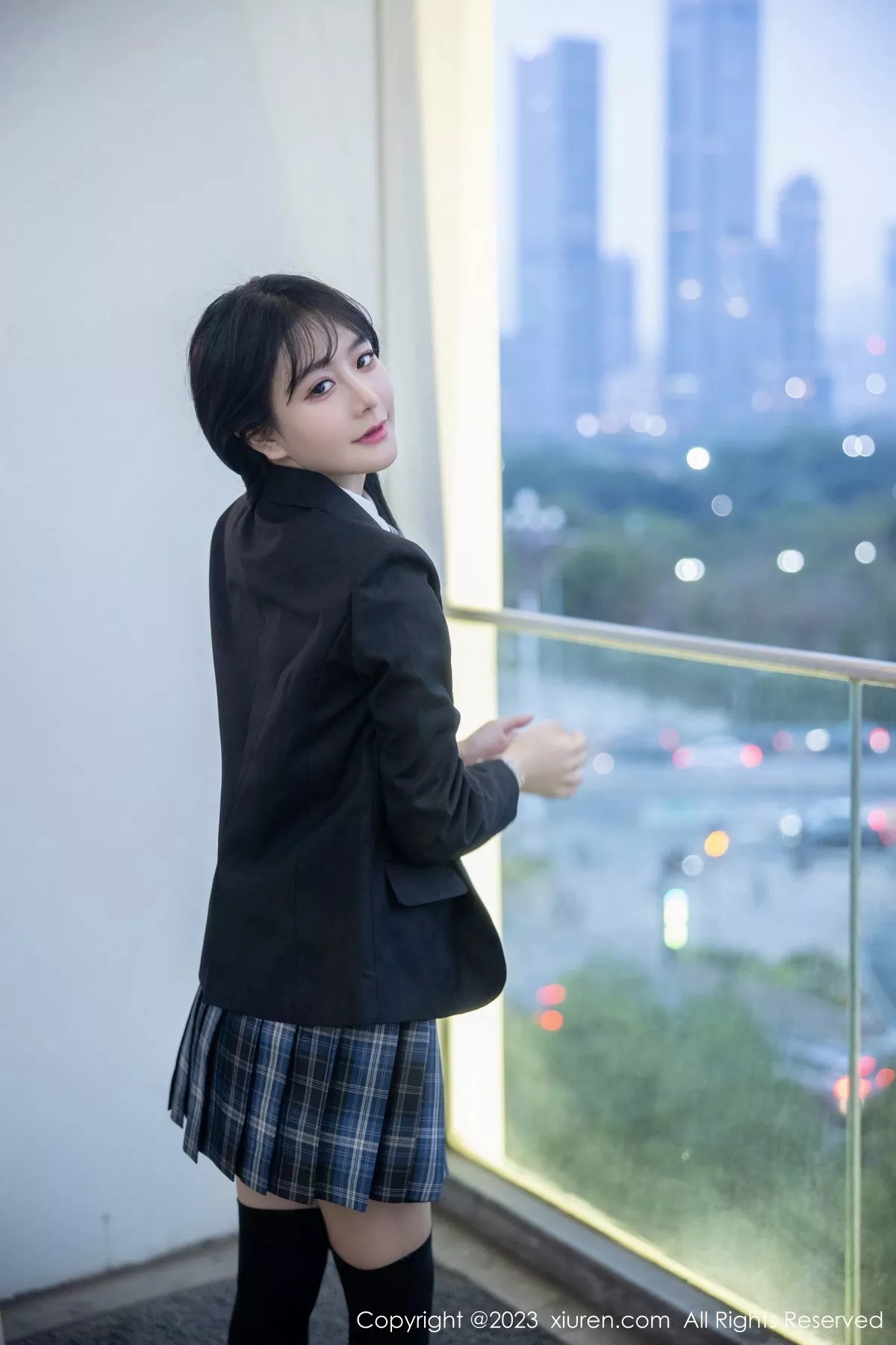 秀人集.com_[XiuRen秀人网]No.6662_模特幼幼学妹制服性感白T配格子裙露白色蕾丝内衣完美诱惑写真92P