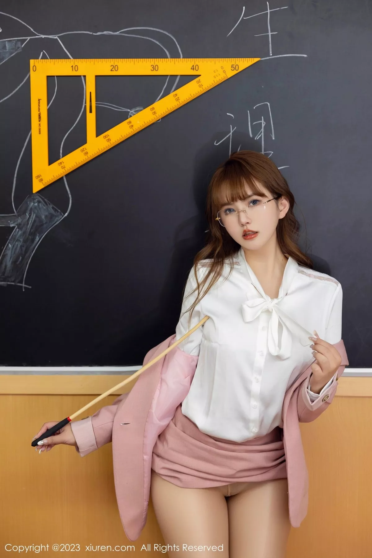 秀人集.com_[XiuRen秀人网]No.6655_模特张思允Nice性感粉色短裙套装配超薄肉丝秀翘臀美腿诱惑写真93P