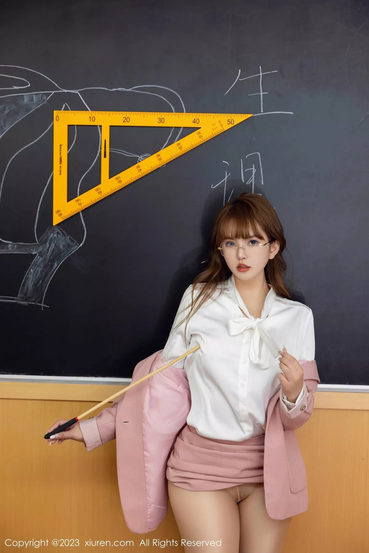 秀人集.com_[XiuRen秀人网]No.6655_模特张思允Nice性感粉色短裙套装配超薄肉丝秀翘臀美腿诱惑写真93P