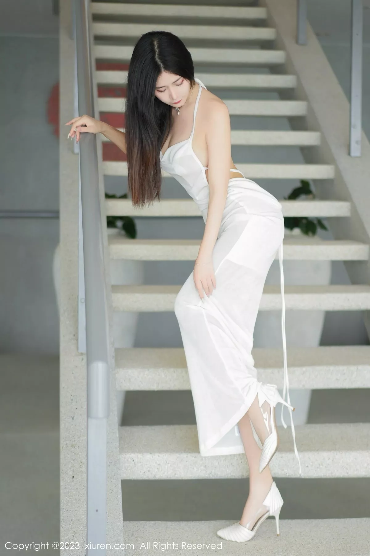 秀人集.com_[XiuRen秀人网]No.6678_模特laura阿姣户外泳池大尺度露傲人豪乳血滴子遮点诱惑写真83P