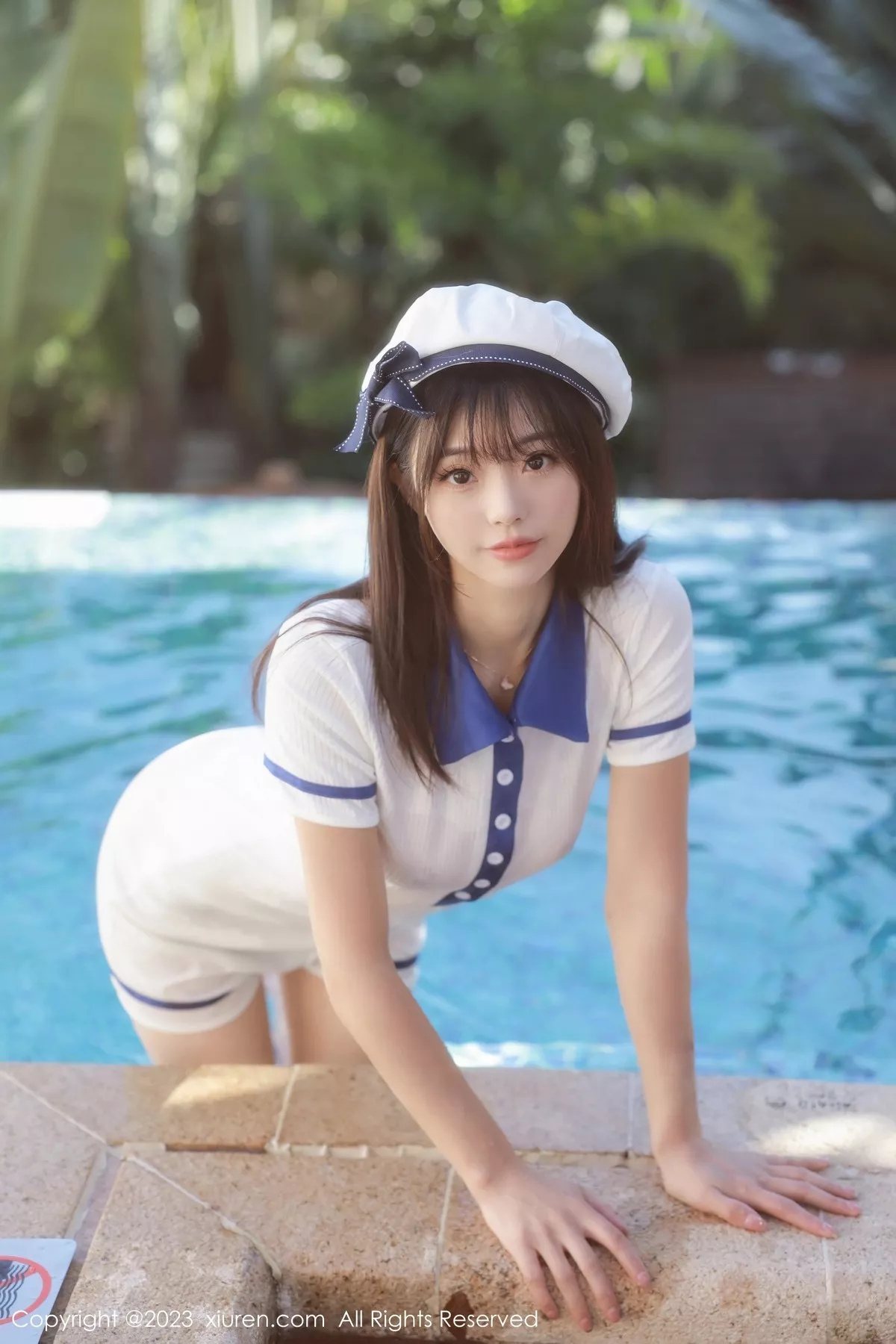 秀人集.com_[XiuRen秀人网]No.6686_模特佘贝拉bella泳池性感白色海军服半脱秀完美身材诱惑写真67P