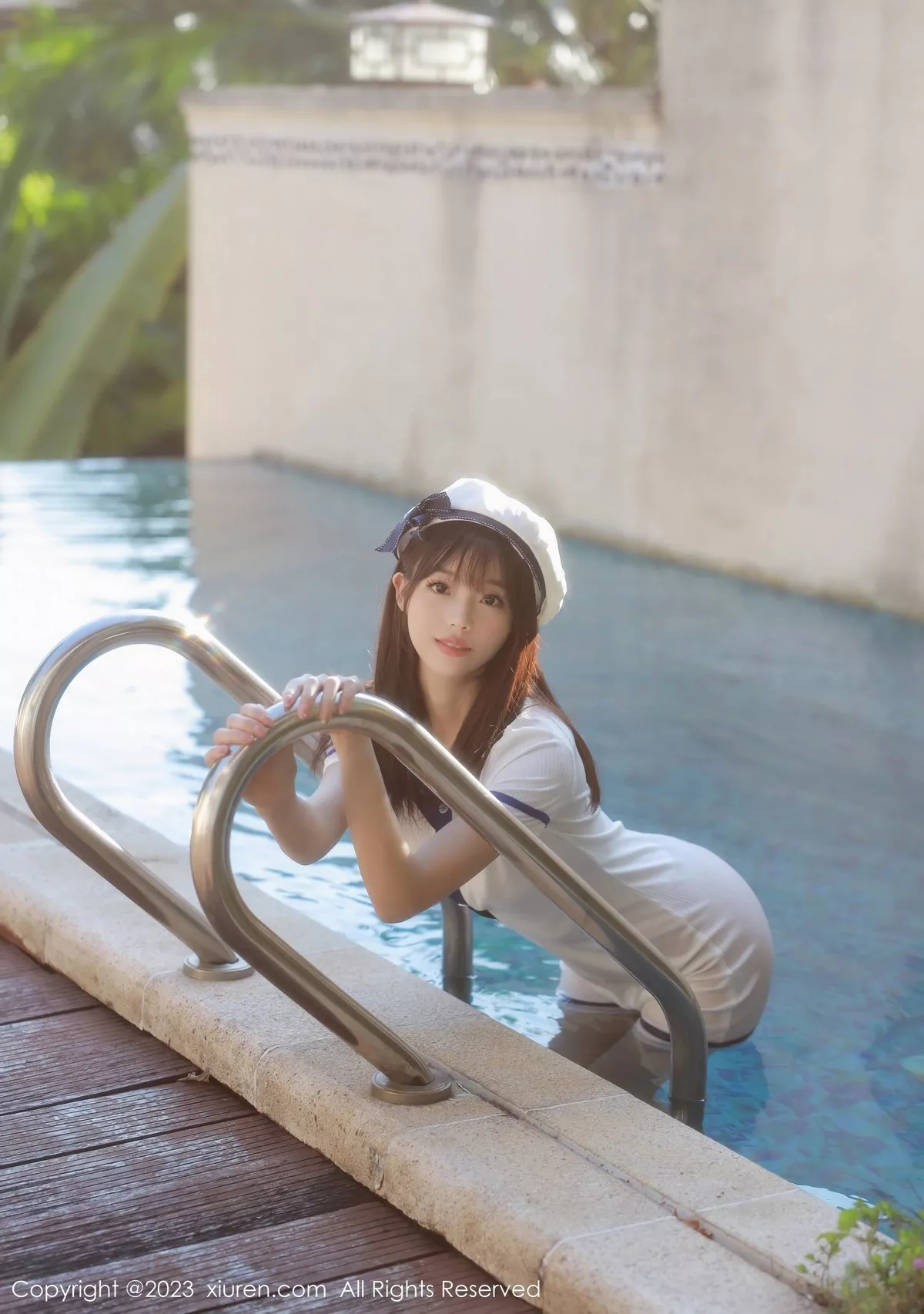 秀人集.com_[XiuRen秀人网]No.6686_模特佘贝拉bella泳池性感白色海军服半脱秀完美身材诱惑写真67P