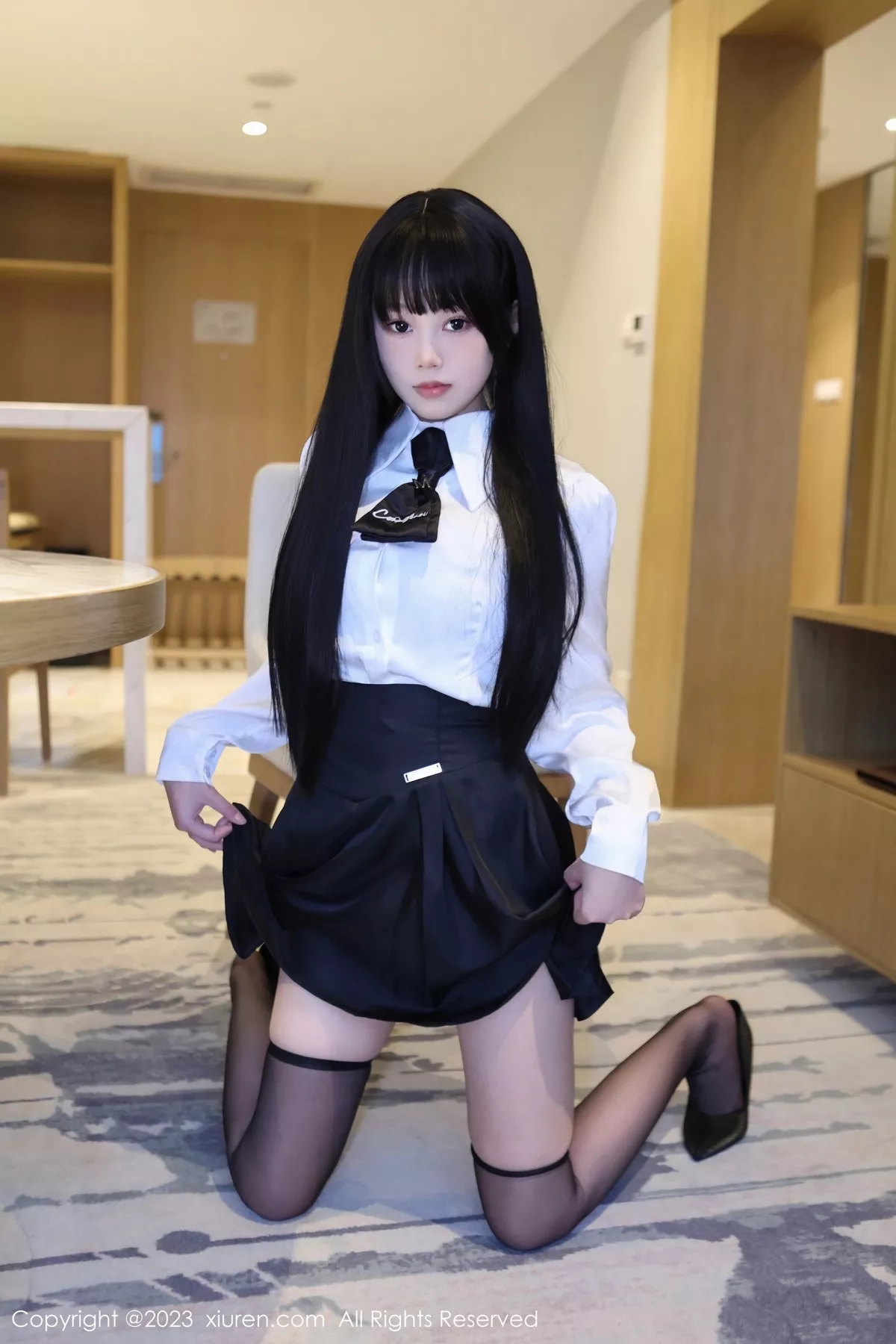 秀人集.com_[XiuRen秀人网]No.6685_模特早川京子私房床上情趣捆绑半脱露黑色情趣内衣惹火诱惑写真83P