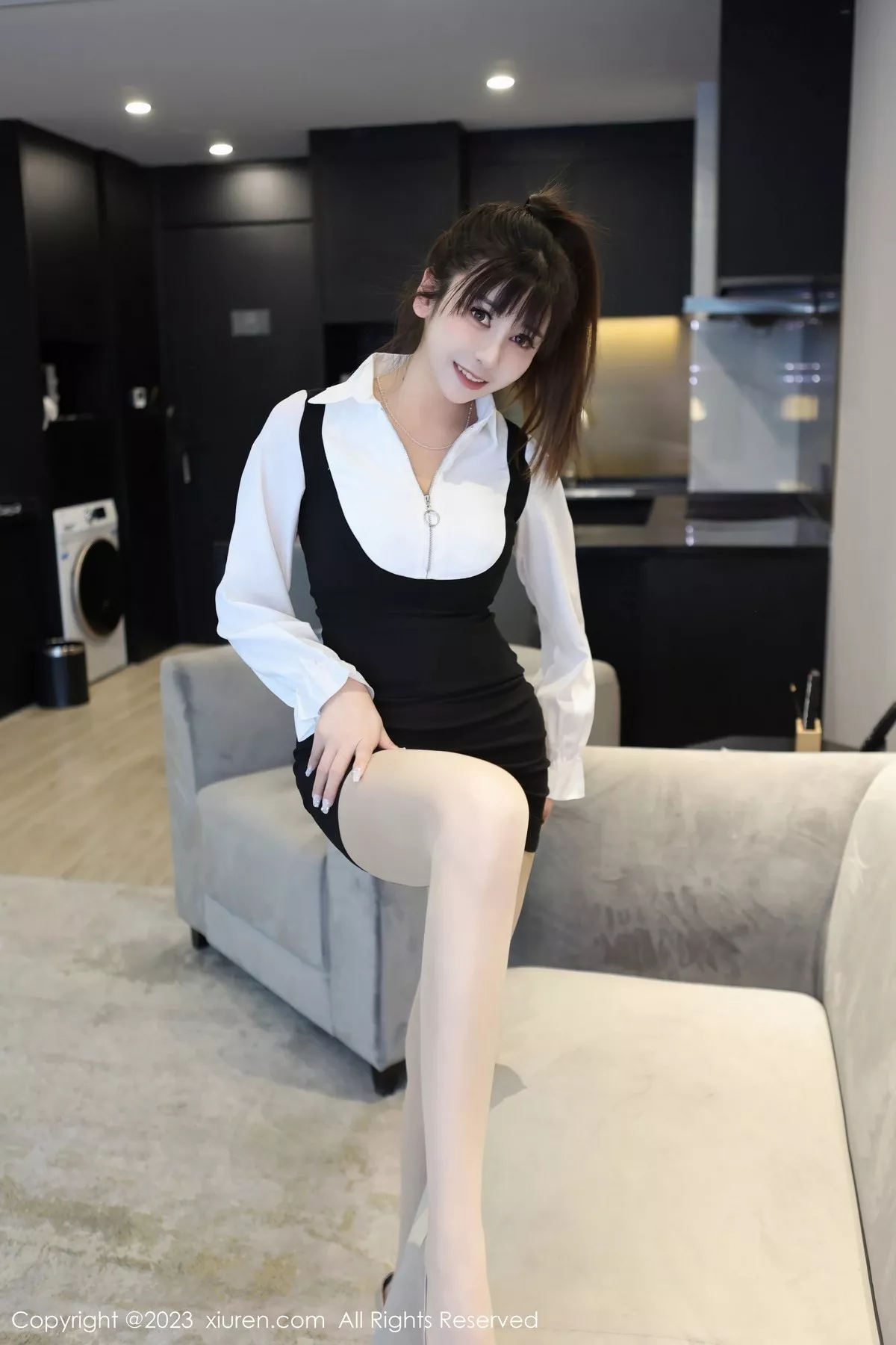 秀人集.com_[XiuRen秀人网]No.6700_新人模特夏希性感白T配背带短裙露蕾丝内衣开档肉丝诱惑写真78P