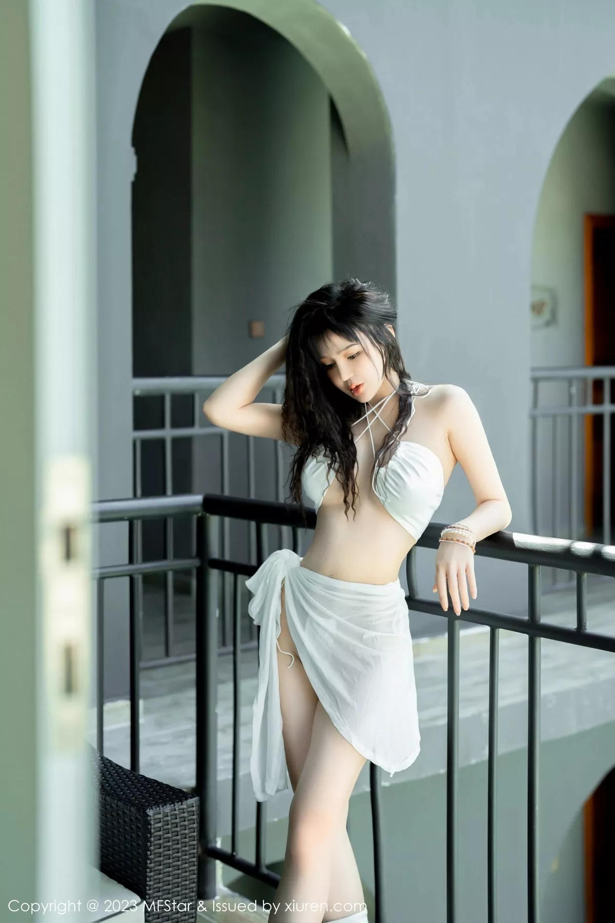秀人集.com_[MFStar模范学院]Vol.617_模特文静儿魅惑白沙服饰露性感白色内衣秀完美身材诱惑写真59P