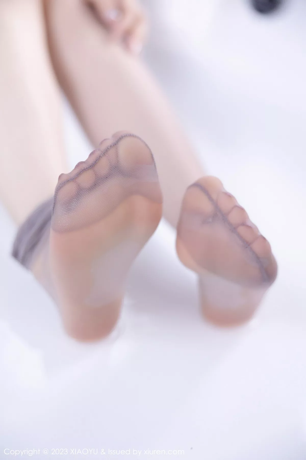 秀人集.com_[XiaoYu画语界]Vol.1024_女神Cherry樱桃酱私房浴缸灰色高开叉服饰秀完美身材诱惑写真85P