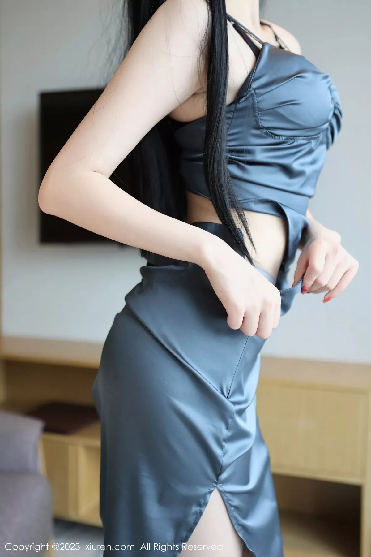 秀人集.com_[XiuRen秀人网]No.6713_模特江七七性感灰色服饰露黑色轻透内衣配超薄灰丝迷人诱惑写真83P