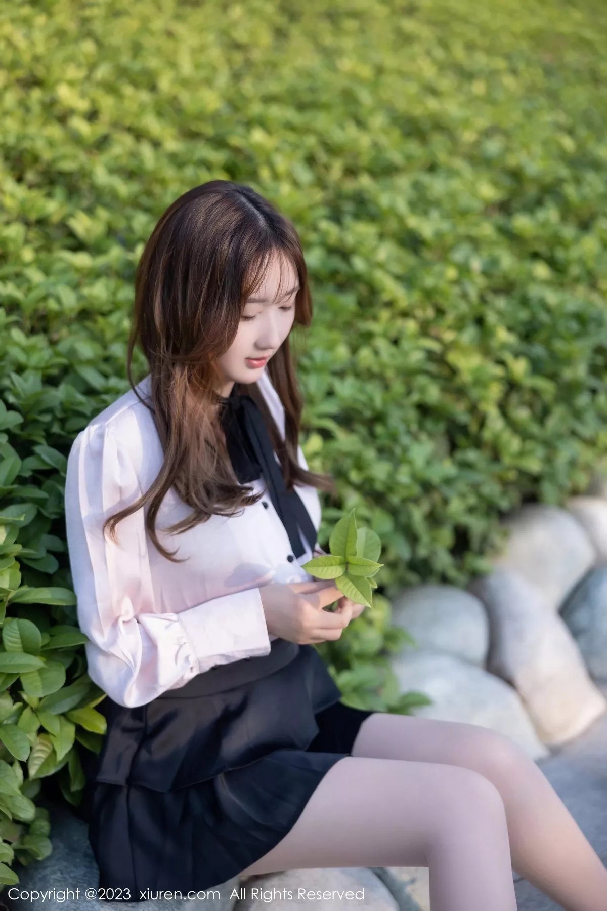 秀人集.com_[XiuRen秀人网]No.6721_模特江真真淡粉色T恤配黑短裙露性感黑色轻透内衣完美诱惑写真80P