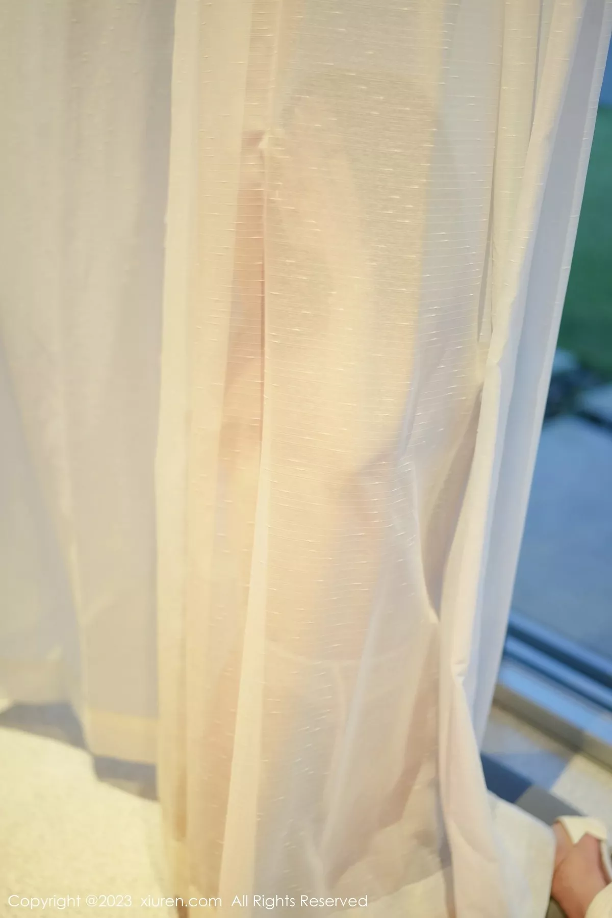 秀人集.com_[XiuRen秀人网]No.6729_模特laura阿姣脱白色吊带长裙露浅色轻透蕾丝内衣完美诱惑写真66P