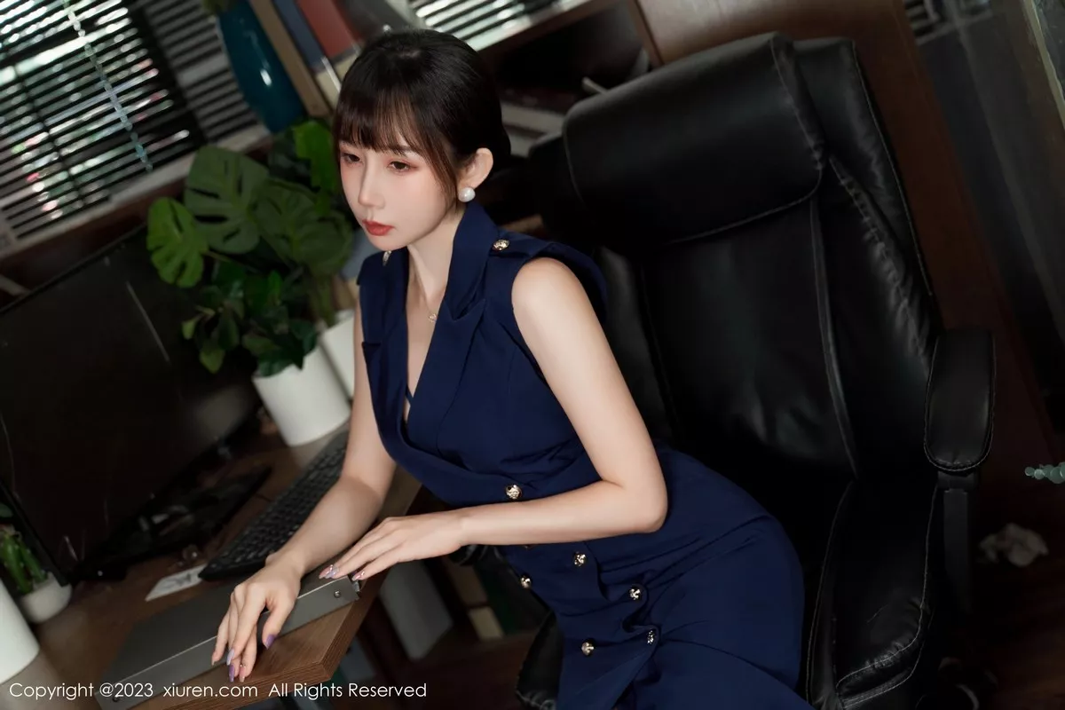 秀人集.com_[XiuRen秀人网]No.6737_模特波巧酱半脱职业装露性感内衣配超薄无内黑丝惹火诱惑写真95P