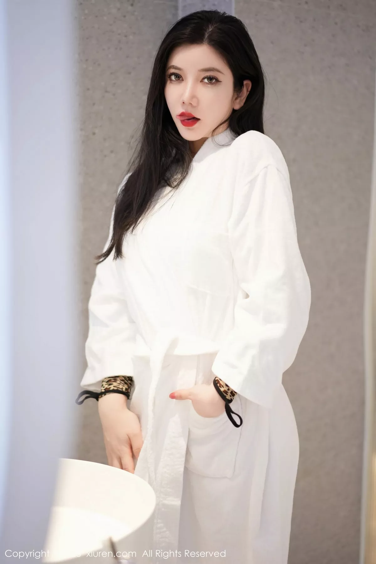 秀人集.com_[XiuRen秀人网]No.6625_女神心妍小公主私房浴室性感豹纹情趣服饰秀浑圆翘臀诱惑写真52P