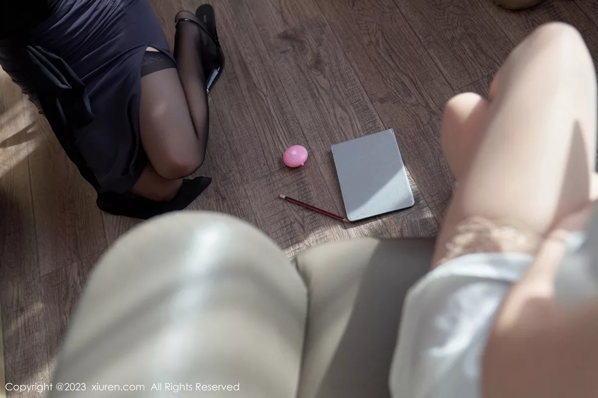 秀人集.com_[XiuRen秀人网]No.6839_模特沈青黛互动拍摄露黑色内衣配黑丝吊袜秀曼妙身姿诱惑写真101P