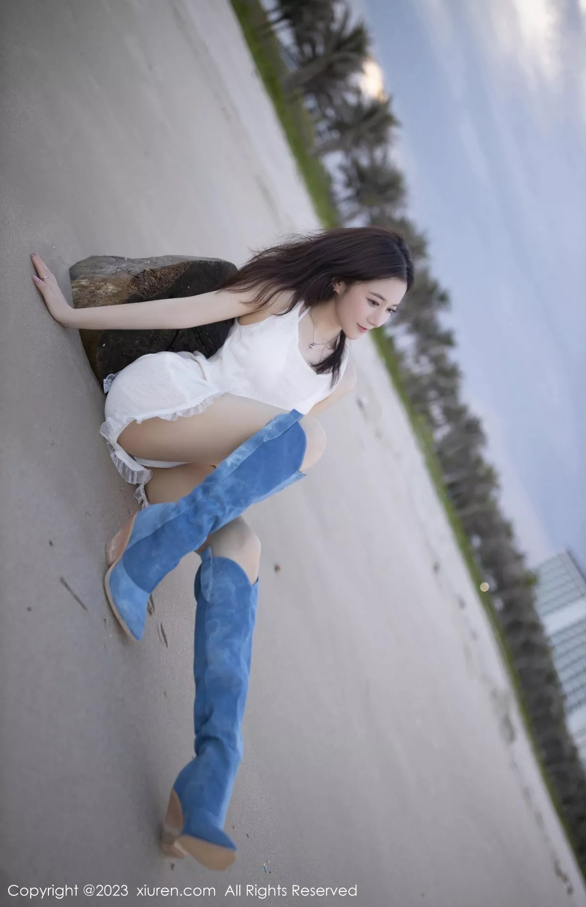 秀人集.com_[XiuRen秀人网]No.6852_模特鱼子酱Fish海边性感白色比基尼服秀婀娜动人身段诱惑写真80P