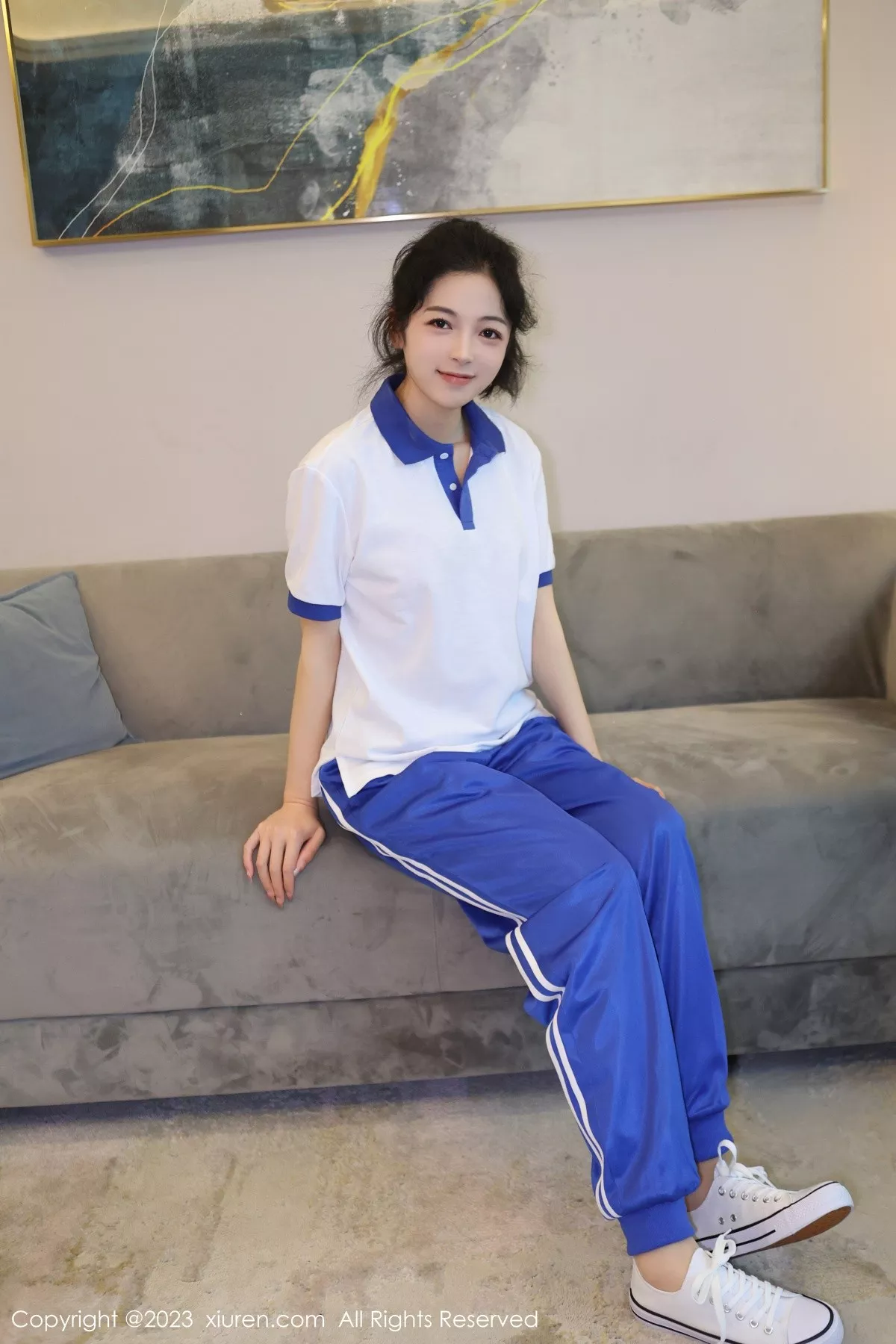 秀人集.com_[XiuRen秀人网]No.6855_模特茜茜Kimi脱性感学妹装露浅色蕾丝内衣秀完美身材诱惑写真85P