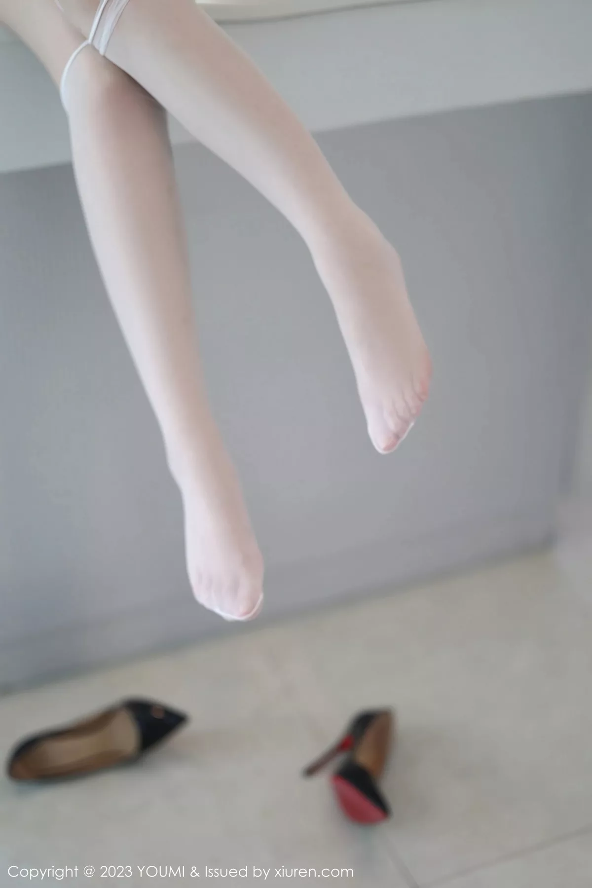 秀人集.com_[YouMi尤蜜荟]Vol.947_女神尤妮丝Egg性感白色蕾丝内衣配白色丝袜秀魔鬼身材诱惑写真74P