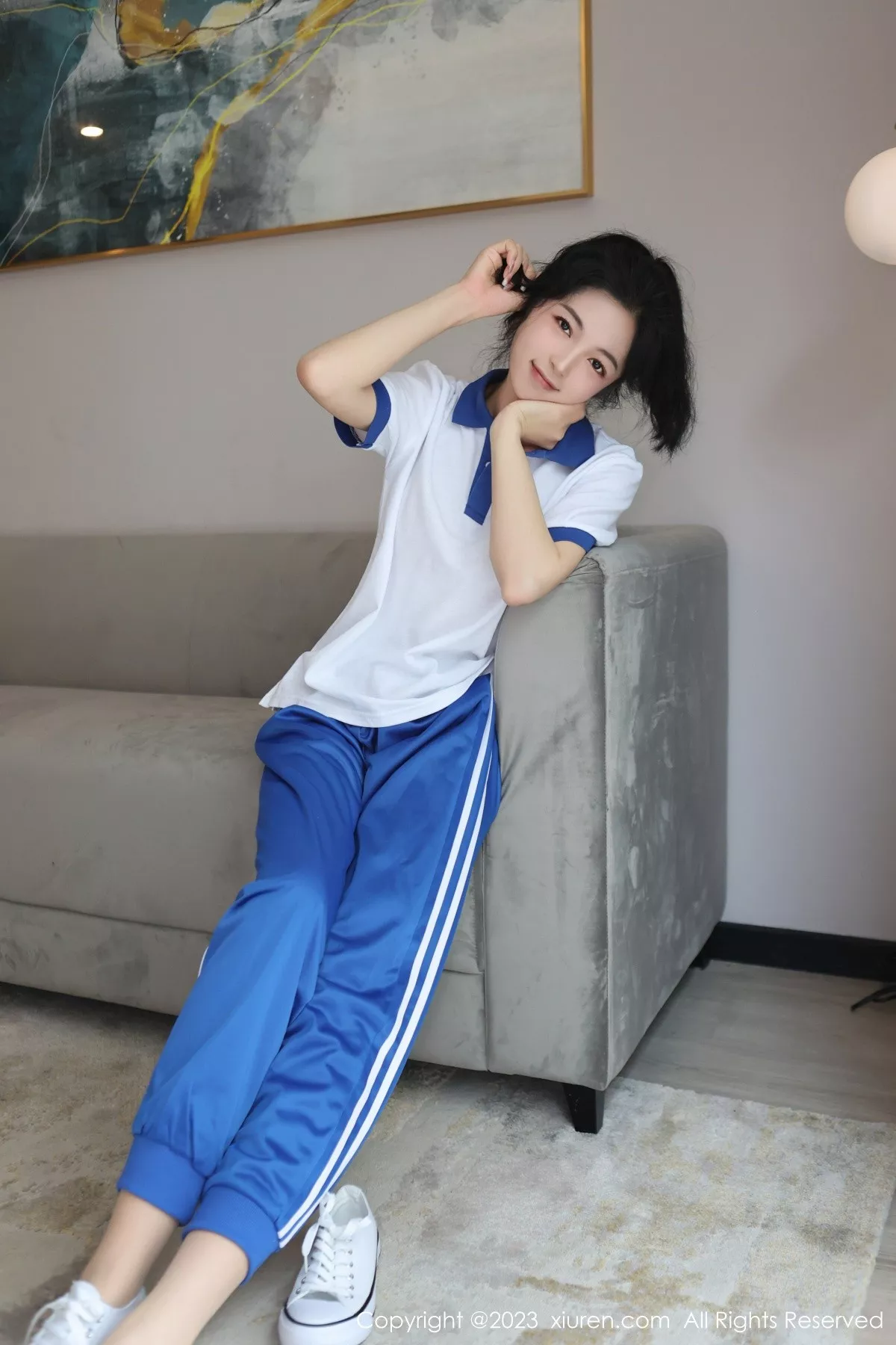 秀人集.com_[XiuRen秀人网]No.6855_模特茜茜Kimi脱性感学妹装露浅色蕾丝内衣秀完美身材诱惑写真85P