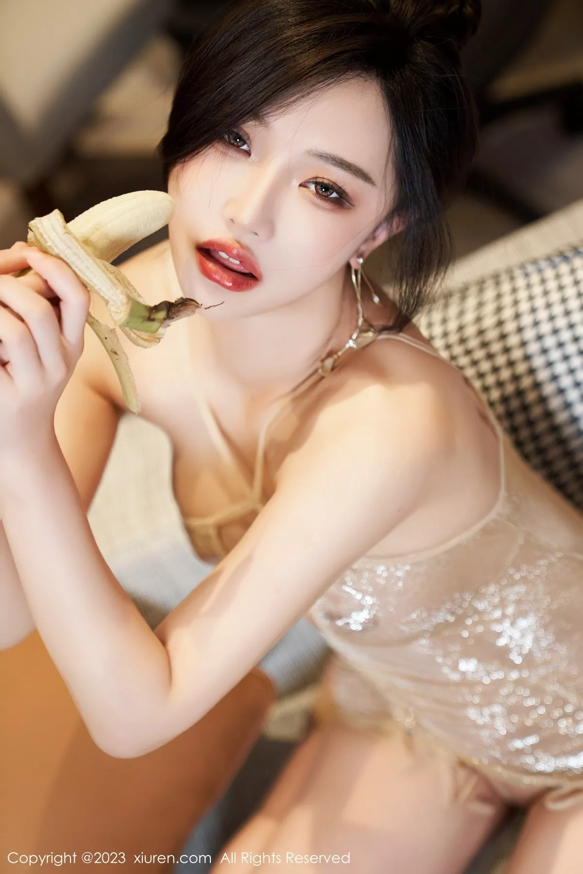 秀人集.com_[XiuRen秀人网]No.6857_模特妙可可Cheese脱淡蓝色OL服饰露浅色轻透内衣完美诱惑写真57P