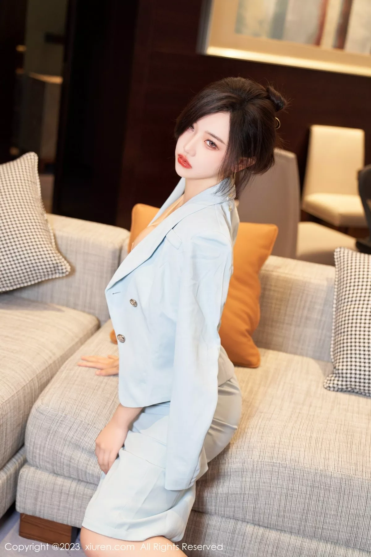 秀人集.com_[XiuRen秀人网]No.6857_模特妙可可Cheese脱淡蓝色OL服饰露浅色轻透内衣完美诱惑写真57P