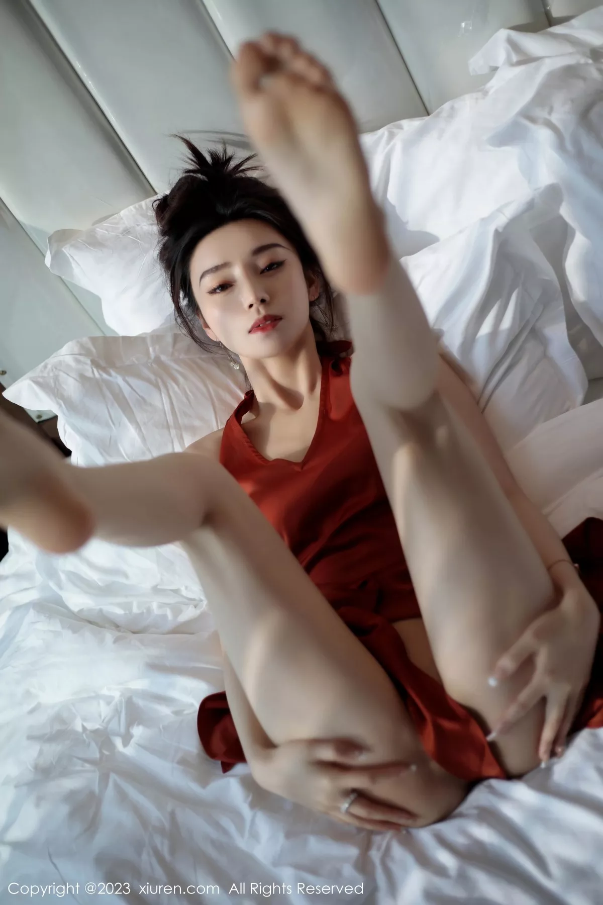 秀人集.com_[XiuRen秀人网]No.6861_新人模特苏曼兮私房性感红色连衣短裙秀曼妙身姿妩媚诱惑写真74P