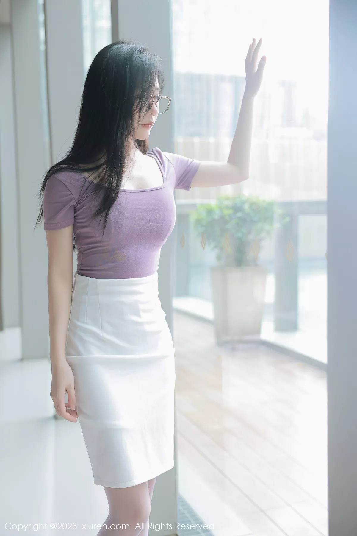 秀人集.com_[XiuRen秀人网]No.6865_模特尹甜甜泰国旅拍性感淡红蕾丝内衣配紫色丝袜迷人诱惑写真85P