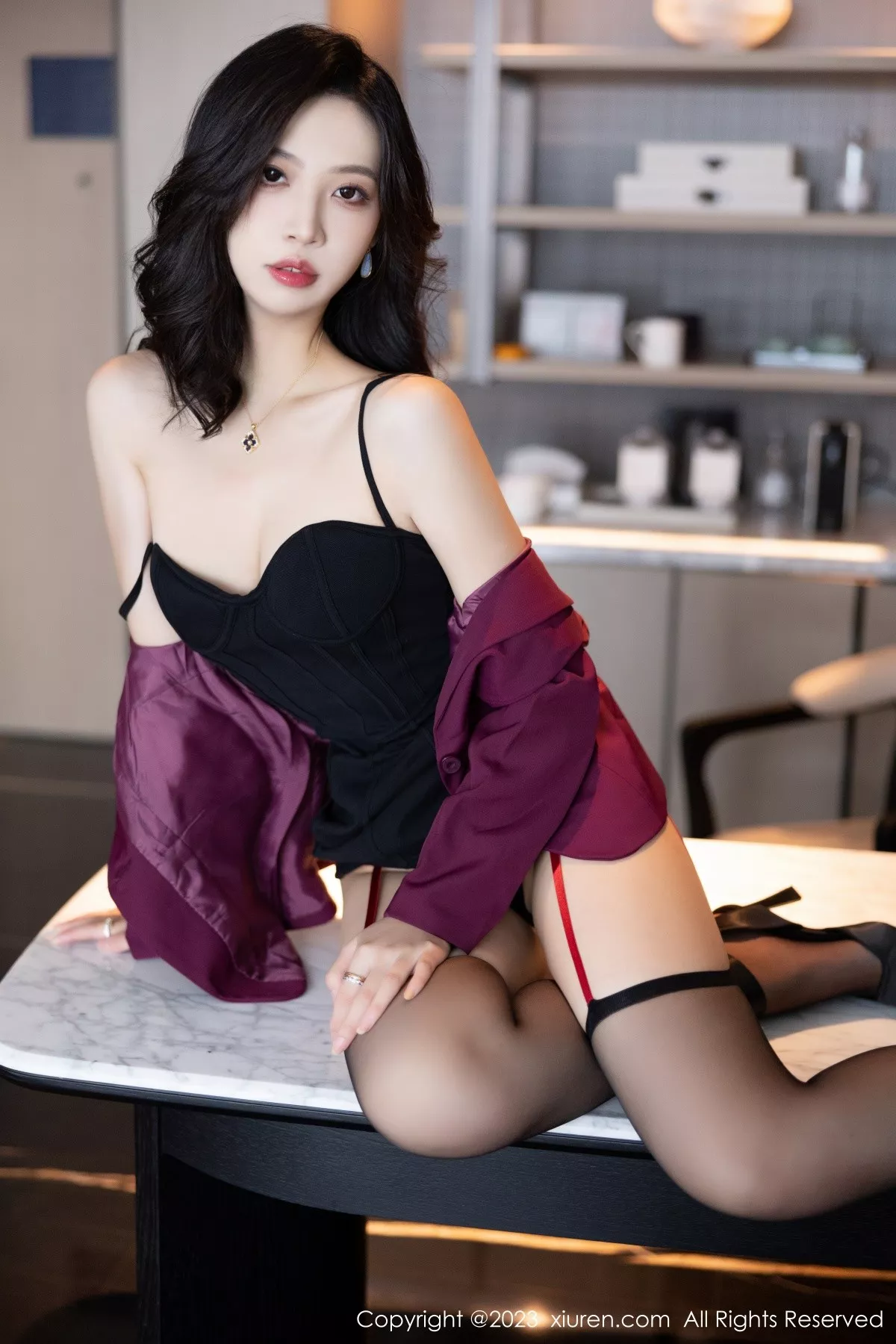 秀人集.com_[XiuRen秀人网]No.6870_模特郑颖姗Bev性感OL装扮+薄透连体黑丝秀惹火身材诱惑写真88P