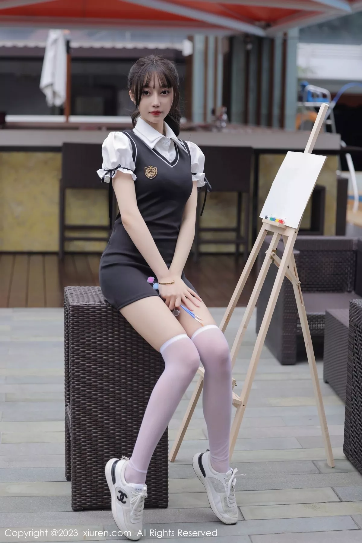 秀人集.com_[XiuRen秀人网]No.6889_模特玥儿玥er脱性感白T露白色内衣配白丝袜秀曼妙身姿诱惑写真72P