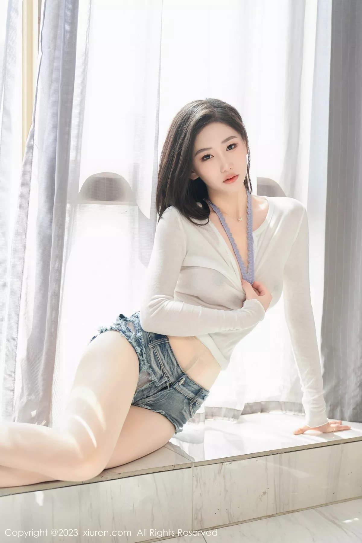 秀人集.com_[XiuRen秀人网]No.6911_模特沈青黛轻透上衣配牛仔短裤露超薄肉丝秀曼妙身姿诱惑写真91P