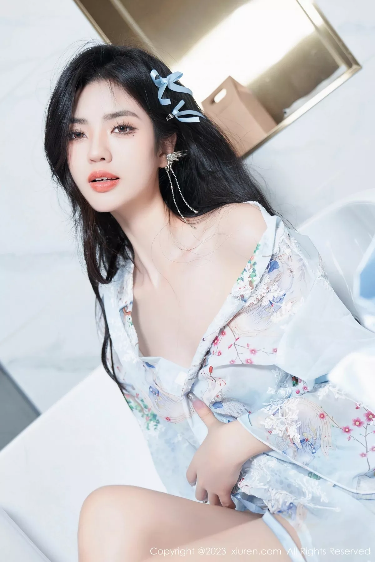 秀人集.com_[XiuRen秀人网]No.6924_模特浅浅Danny淡蓝色花纹睡裙配原色丝袜秀曼妙身姿诱惑写真79P