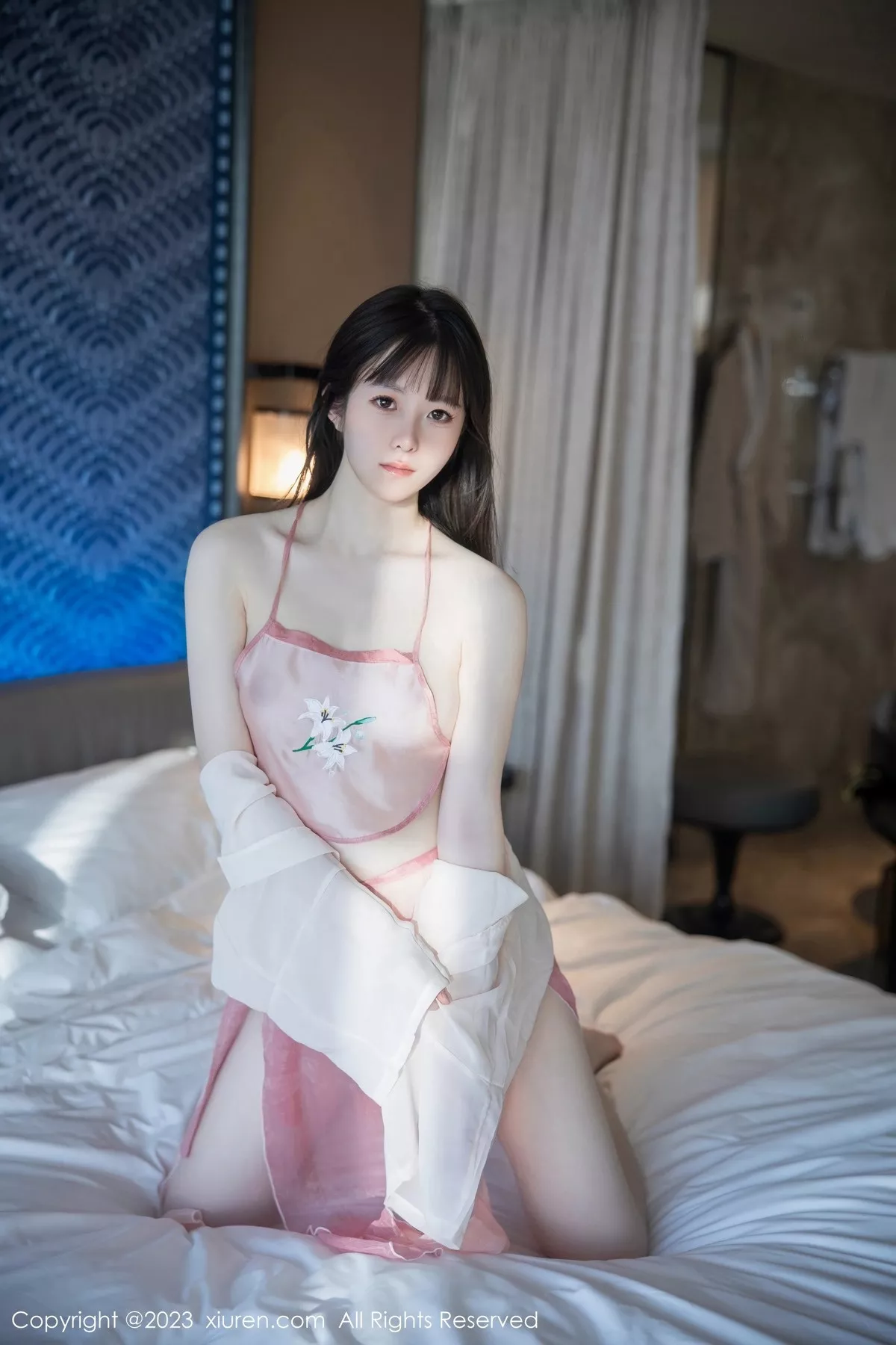 秀人集.com_[XiuRen秀人网]No.6926_新人模特林悠悠私房性感粉色古装服饰秀曼妙身姿迷人诱惑写真77P