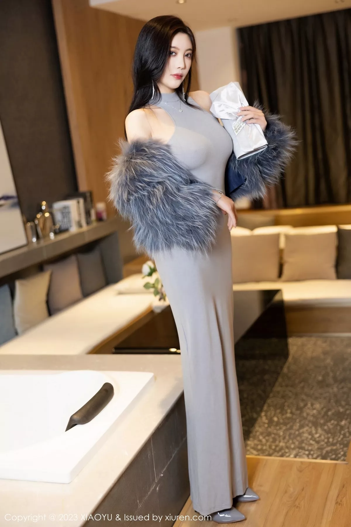 秀人集.com_[XiaoYu画语界]Vol.1051_女神杨晨晨Yome性感灰色真空连衣长裙秀完美丰腴身材诱惑写真87P