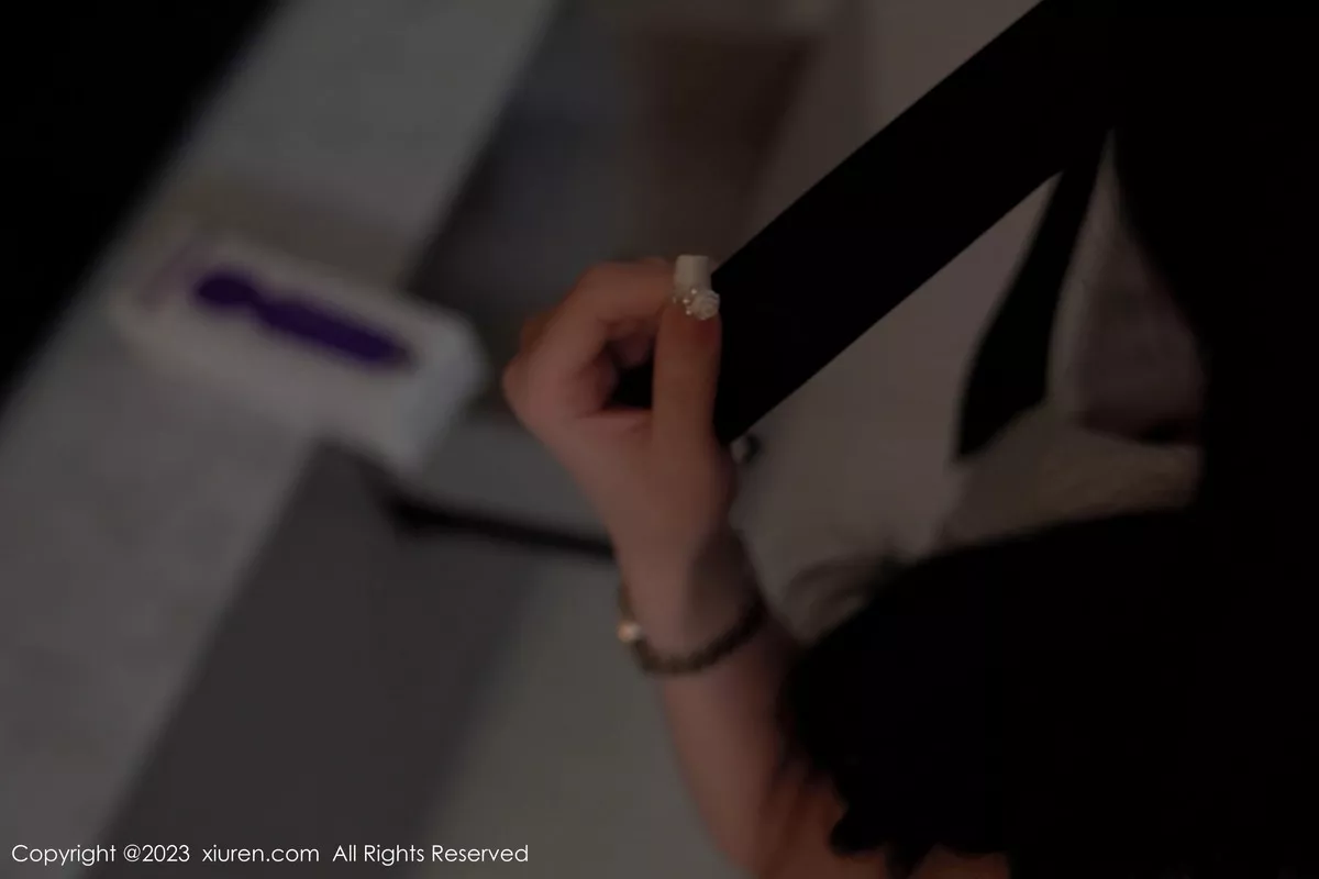 秀人集.com_[XiuRen秀人网]No.6934_女神周于希Sally脱白色睡袍露红色蕾丝内衣配超薄黑丝魅惑写真108P