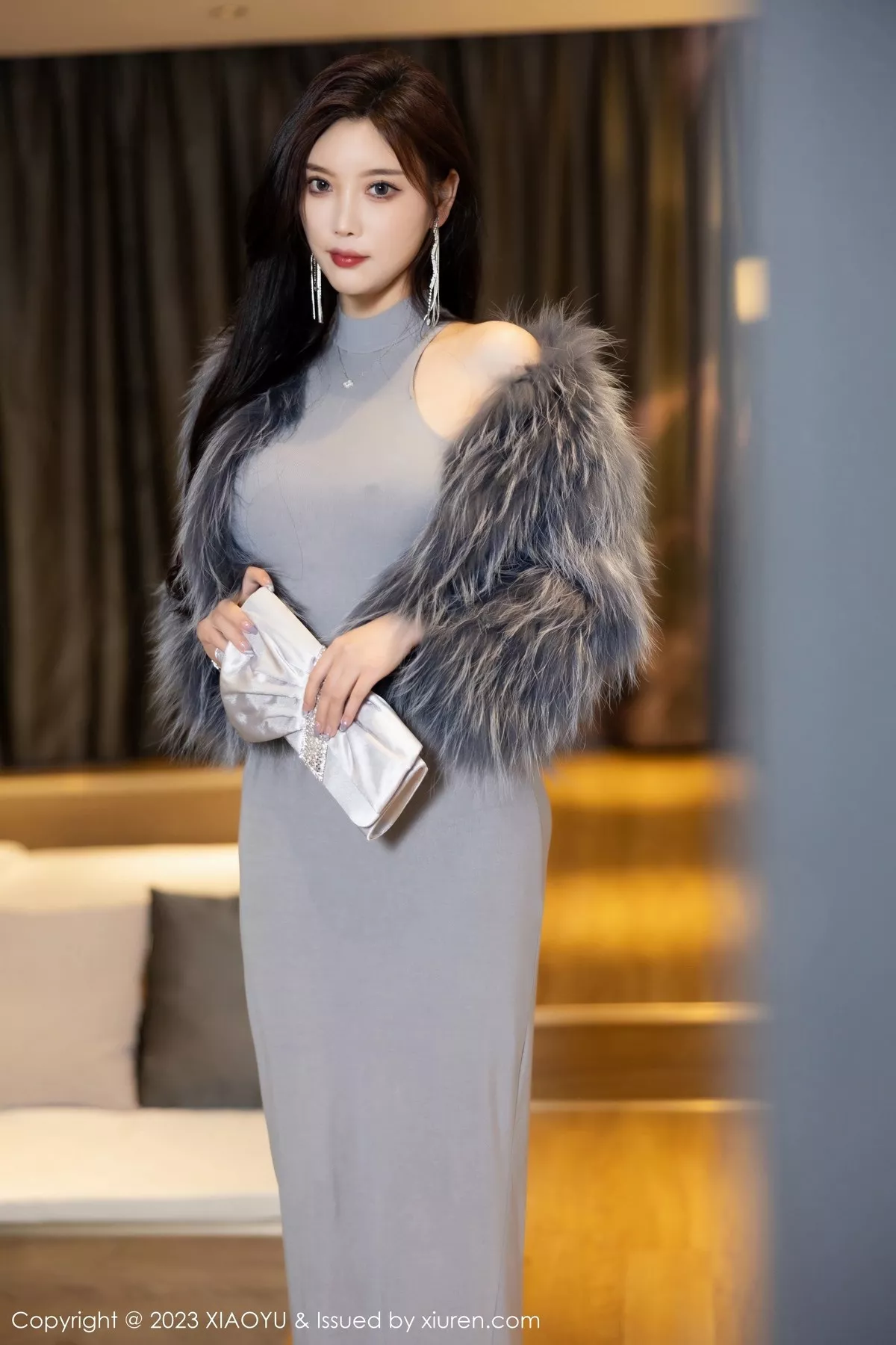 秀人集.com_[XiaoYu画语界]Vol.1051_女神杨晨晨Yome性感灰色真空连衣长裙秀完美丰腴身材诱惑写真87P