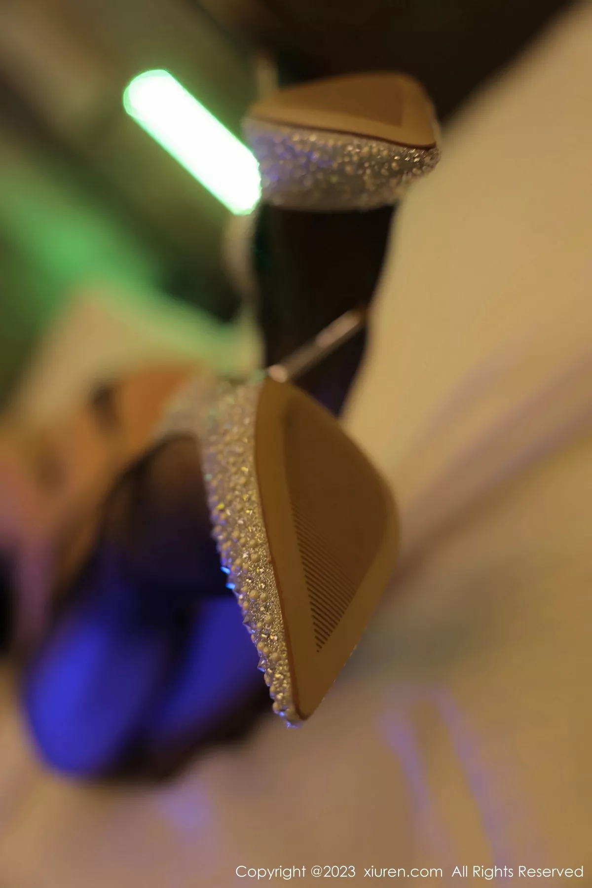 秀人集.com_[XiuRen秀人网]No.6938_模特田冰冰性感黑色网格服饰配黑色网格袜秀丰满身材诱惑写真80P