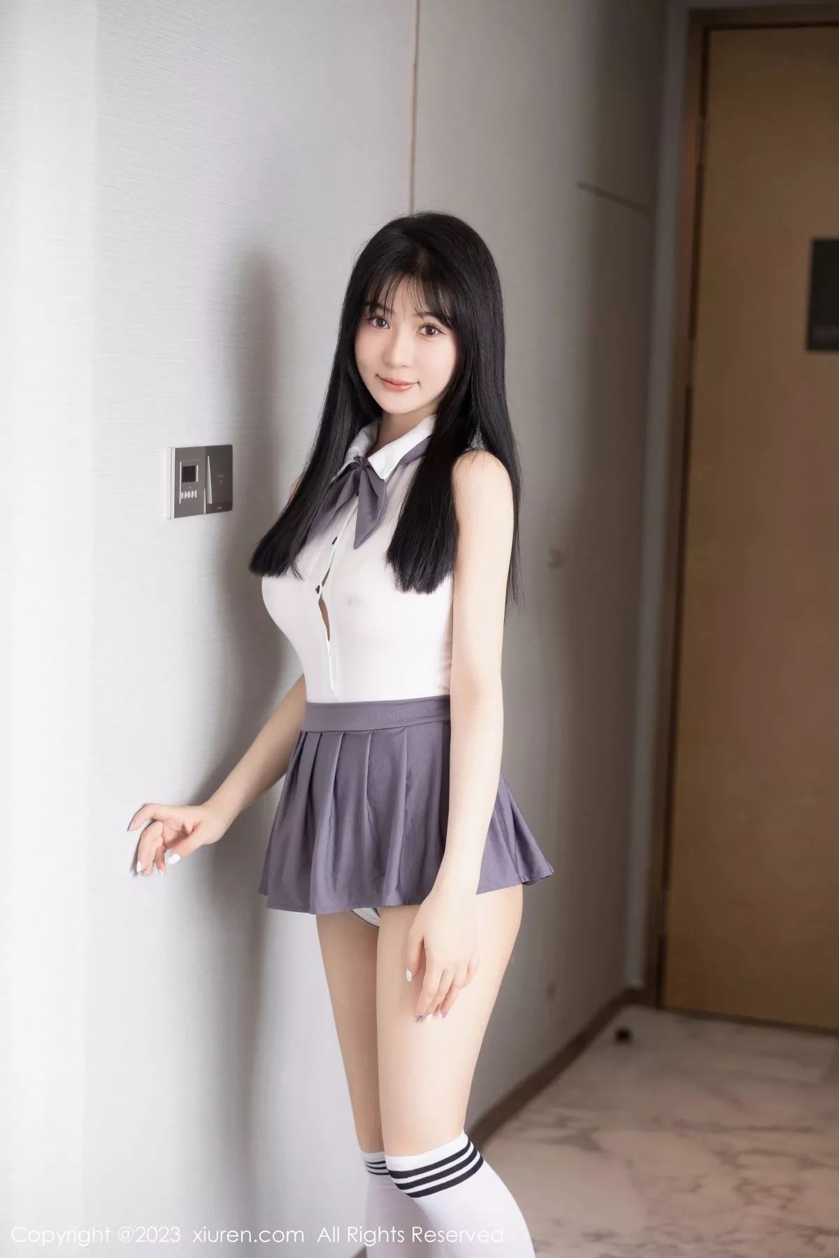 秀人集.com_[XiuRen秀人网]No.6818_模特柚琪Rich性感白色轻透高叉连体衣配超薄肉丝惹火诱惑写真98P