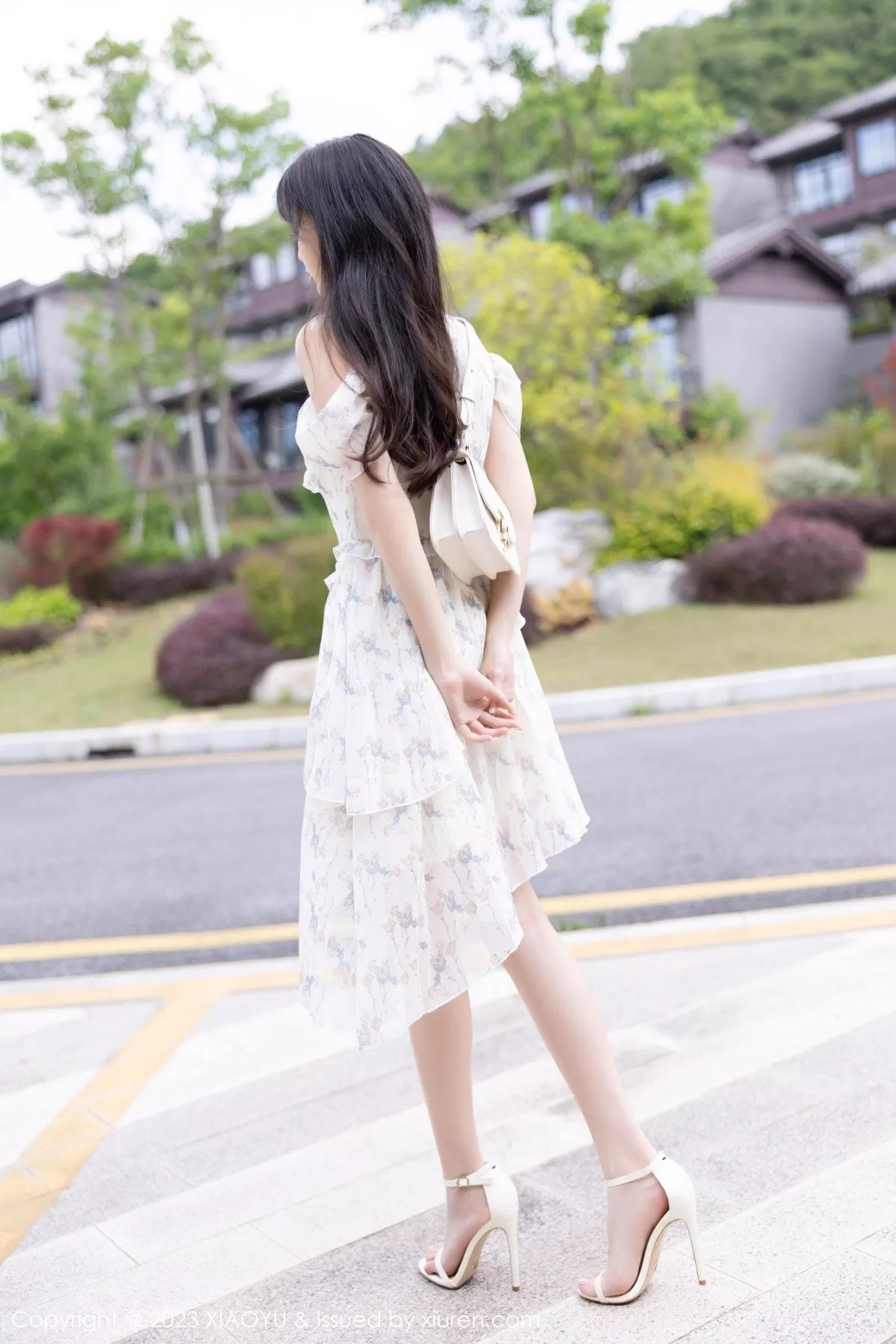 秀人集.com_[XiaoYu画语界]Vol.1058_模特林星阑性感白色薄透婚纱服配白丝吊袜秀曼妙身姿诱惑写真80P