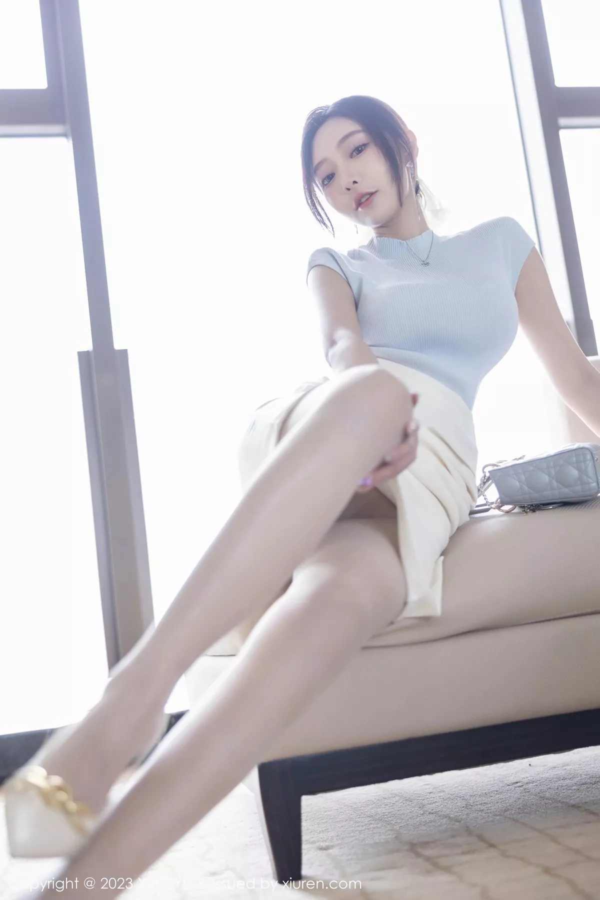 秀人集.com_[XiaoYu画语界]Vol.1059_女神王馨瑶yanni淡粉色内衣配超薄无内肉丝秀惹火身材诱惑写真84P