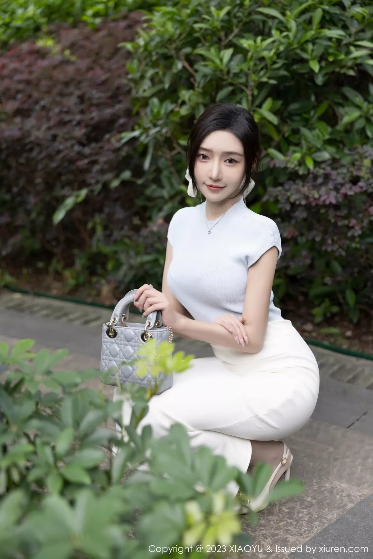 秀人集.com_[XiaoYu画语界]Vol.1059_女神王馨瑶yanni淡粉色内衣配超薄无内肉丝秀惹火身材诱惑写真84P