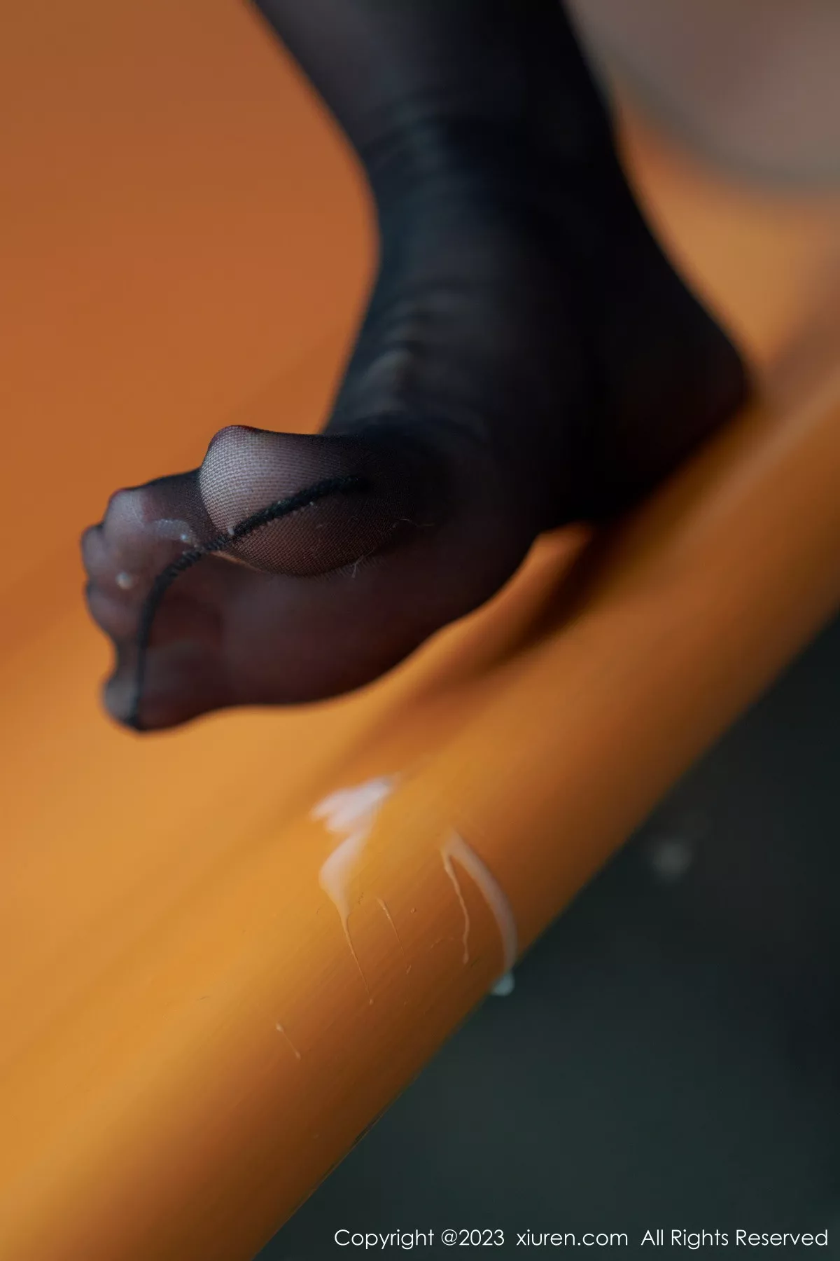 秀人集.com_[XiuRen秀人网]No.7086_女神周于希Sally地铁场景性感白色内衣配超薄黑丝完美诱惑写真100P