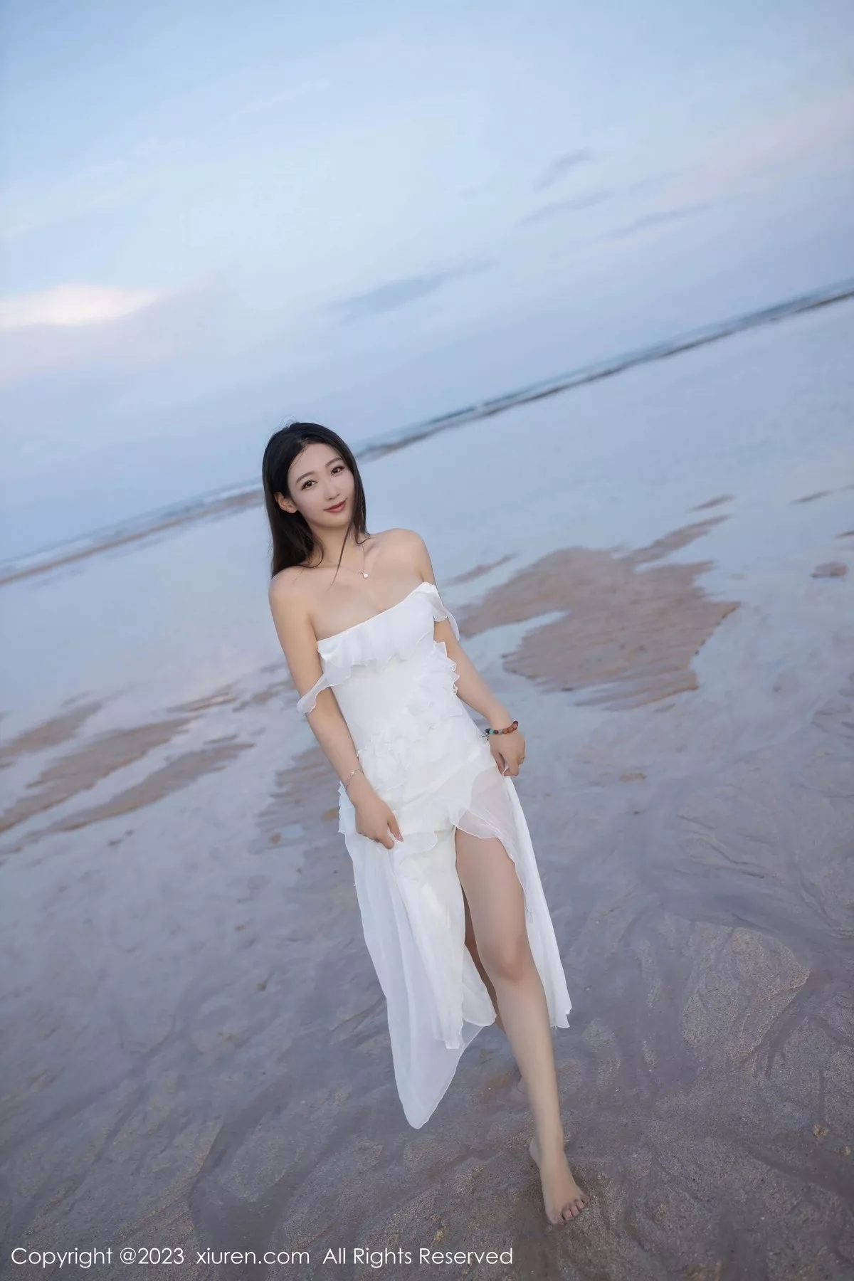 秀人集.com_[XiuRen秀人网]No.6976_模特唐安琪白色连衣长裙+性感白色吊带睡裙秀曼妙身姿诱惑写真80P